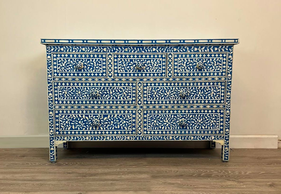 Discover the Exquisite Craftsmanship Behind Tabeer Homes Furniture