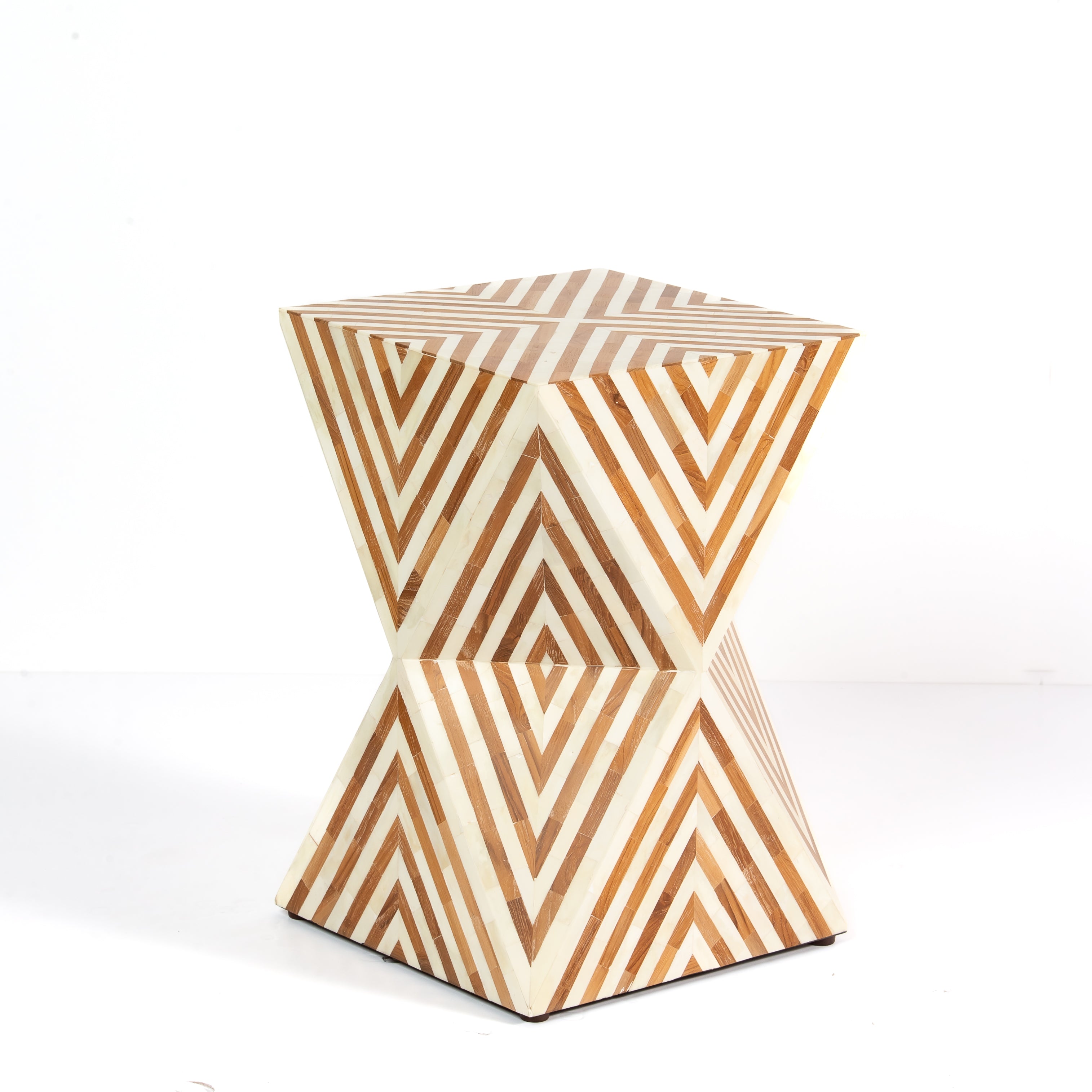 طاولة جانبية أثر - ترصيع بني عظمي