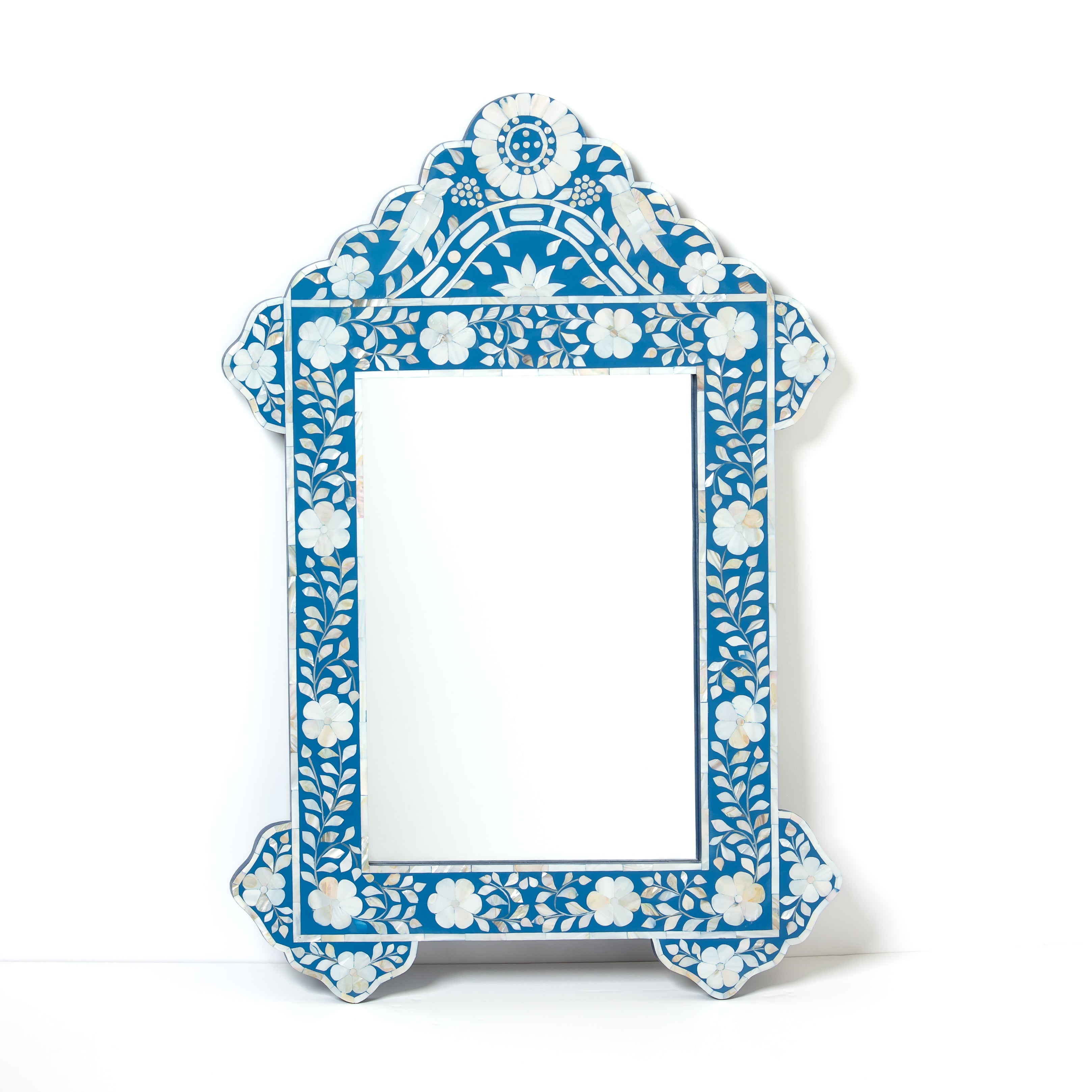 مرآة القزحية - تطعيم عرق اللؤلؤ الأزرق