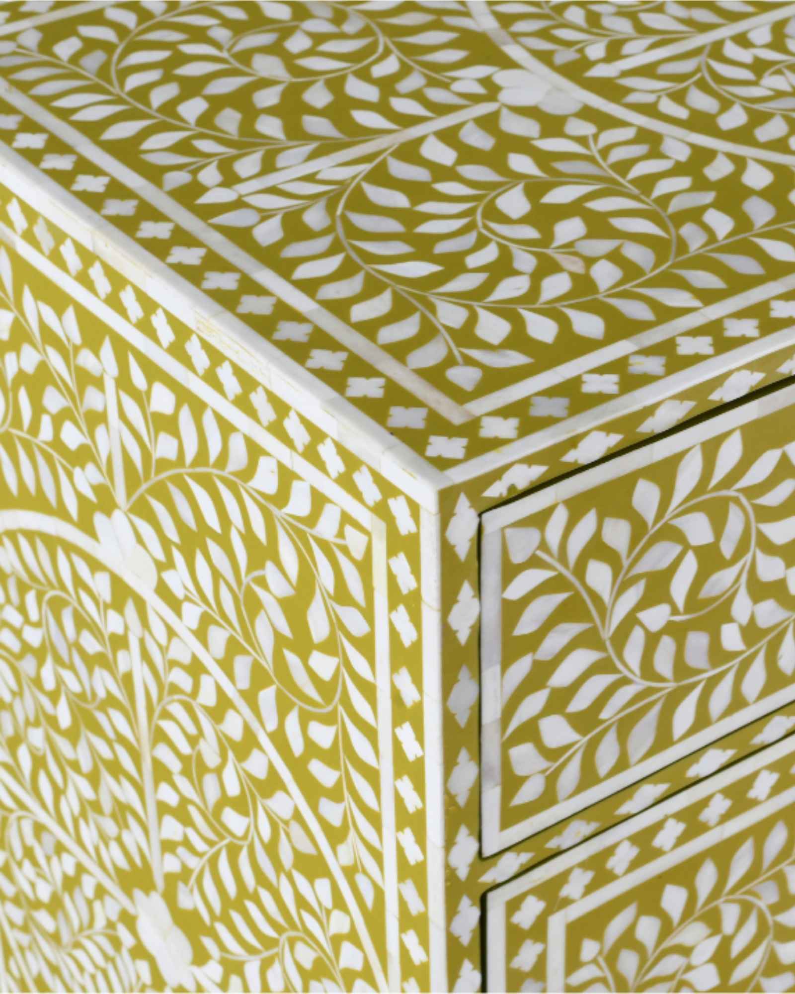 Yellow bone inlay sideboard buffet with floral pattern four doors