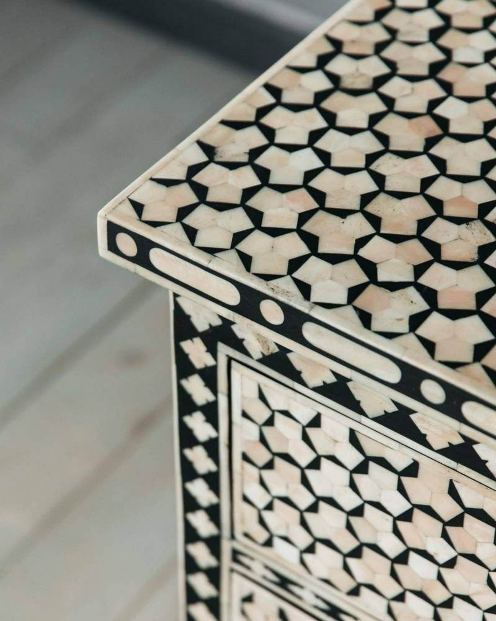 Vaan Chest of Drawers - Black & White Bone Inlay - Tabeer Homes