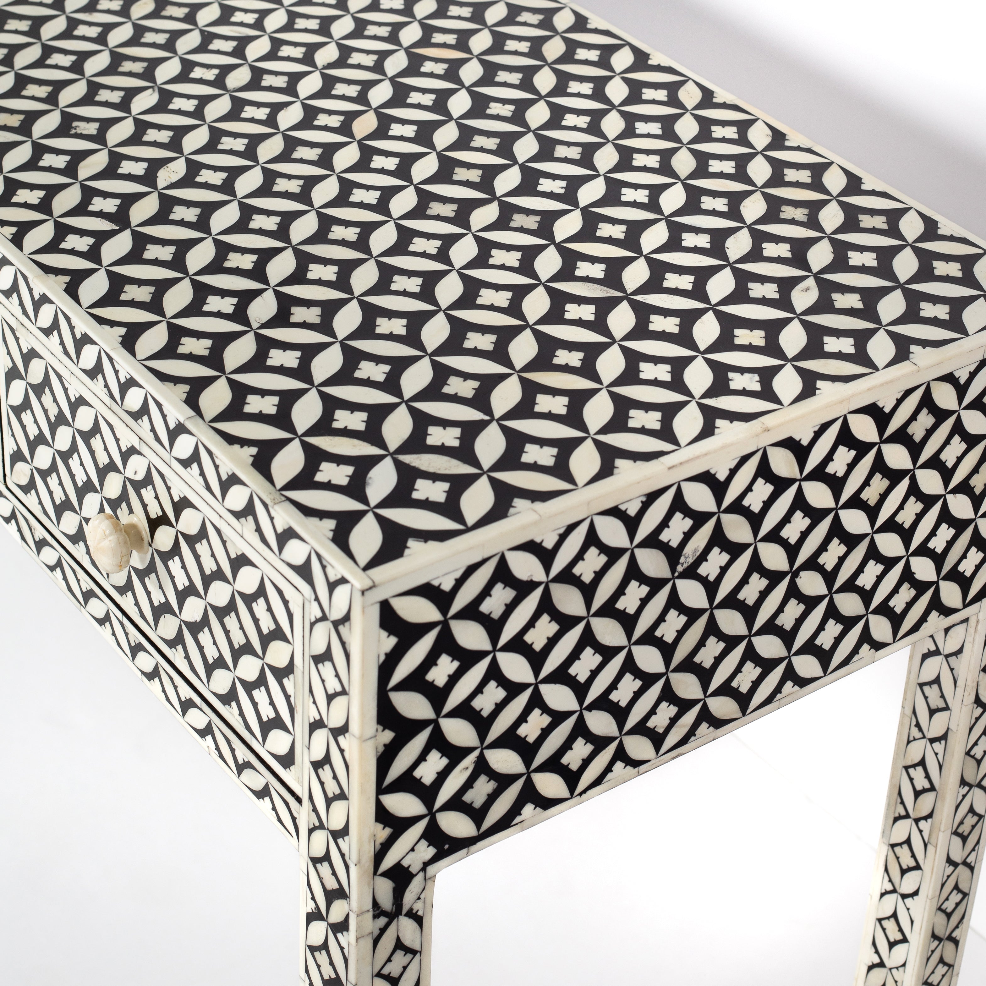 Handcrafted black and white bone inlay console table on mango wood, artisan-made heirloom by Tabeer Homes furniture.