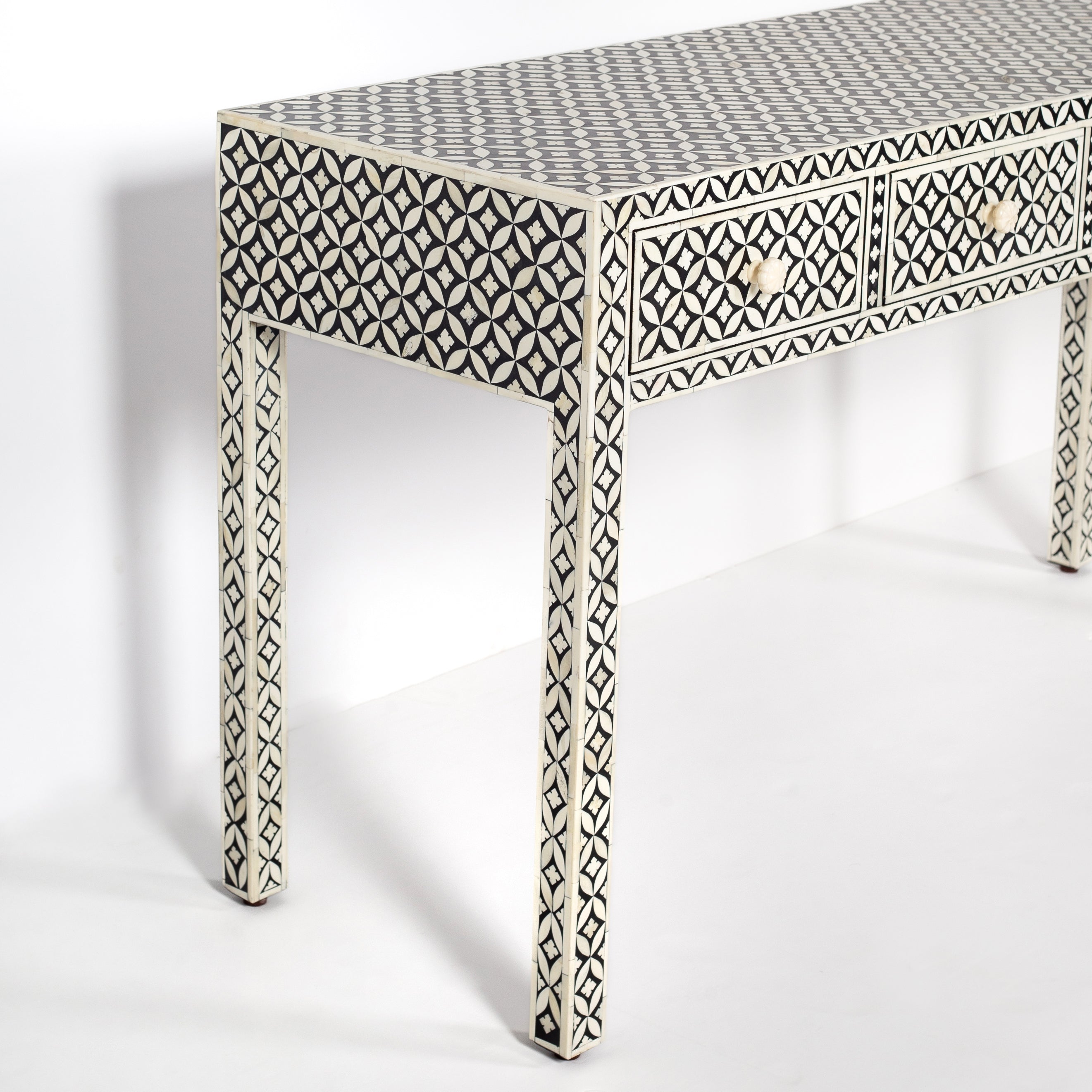 Handcrafted black and white bone inlay console table on mango wood, artisan-made heirloom by Tabeer Homes furniture.