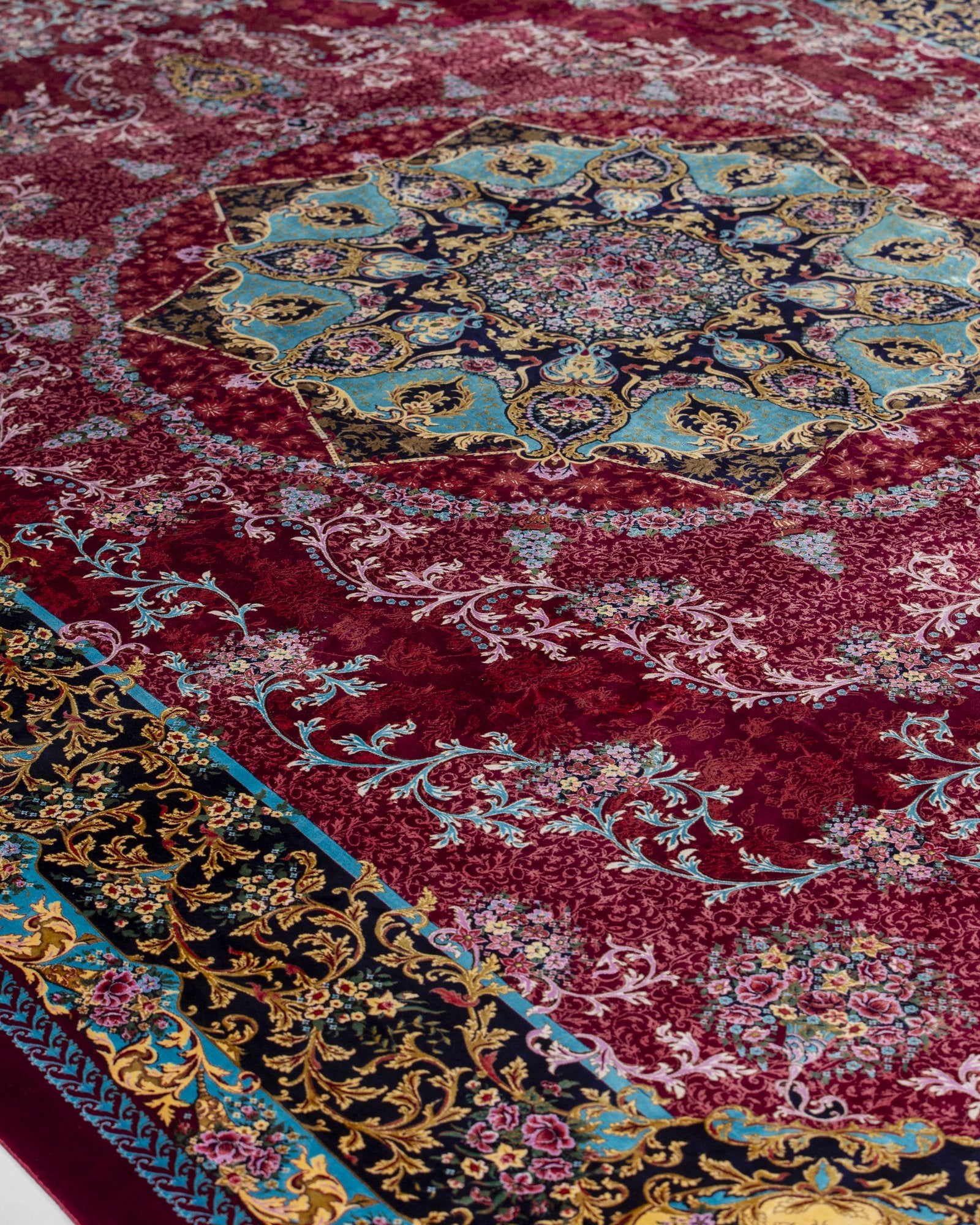 Almeria Persian silk rug fringe and selvedge detail, ruby red 250 x 350 cm - Tabeer Homes Dubai