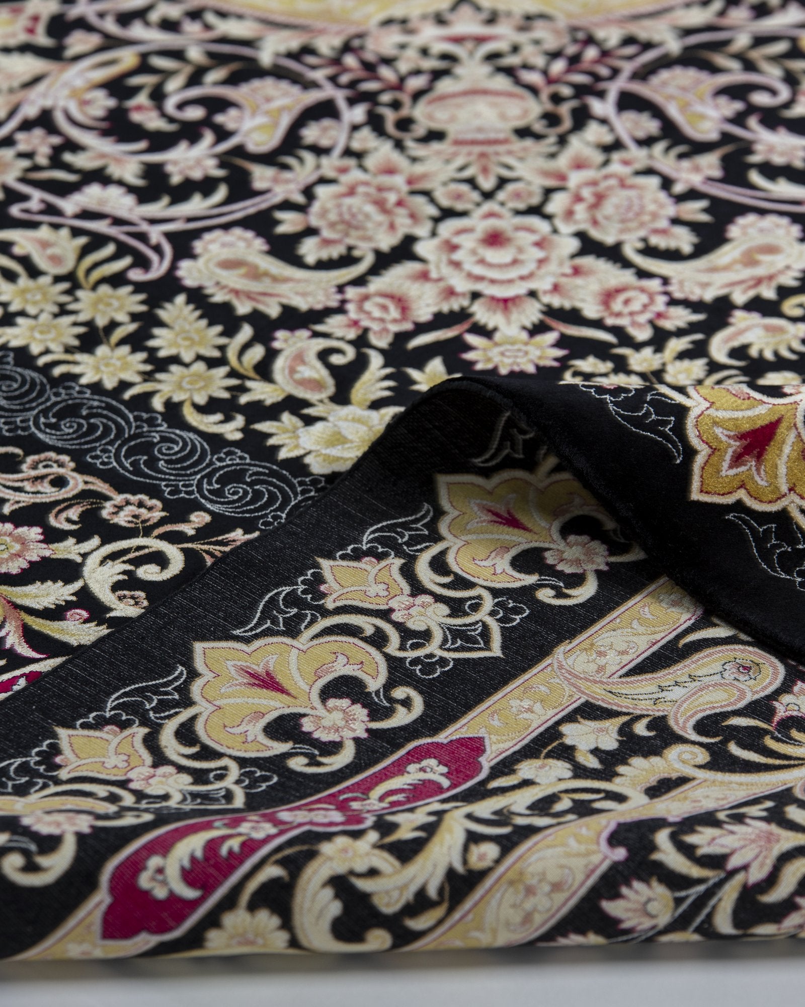 Isolde silk carpet spandrel and guard border in black and gold, 200 x 300 cm - Tabeer Homes Dubai