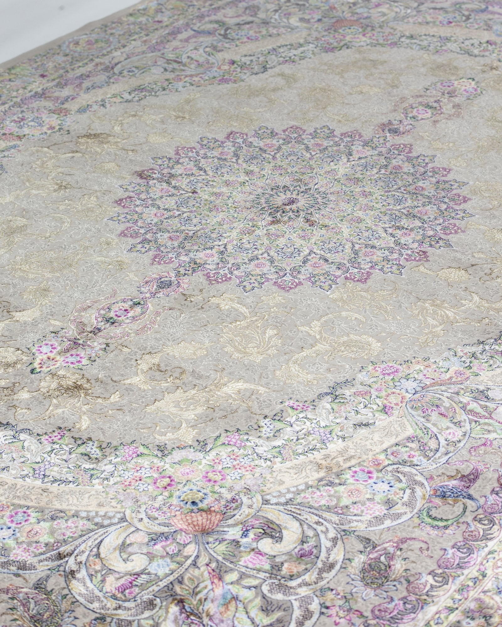 Livia Persian silk and wool carpet design detail in ivory beige, 200 x 300 cm - Tabeer Homes Dubai