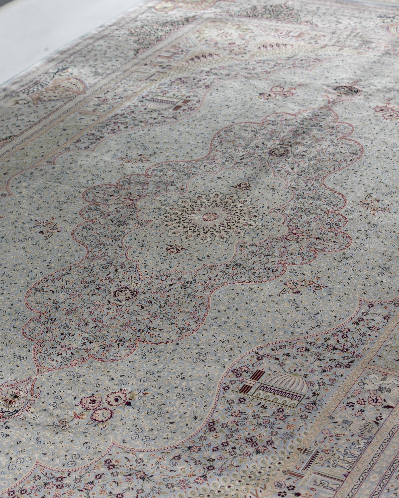 Mehrnaz Persian silk rug fringe and selvedge detail, silver grey 200 x 300 cm - Tabeer Homes Dubai