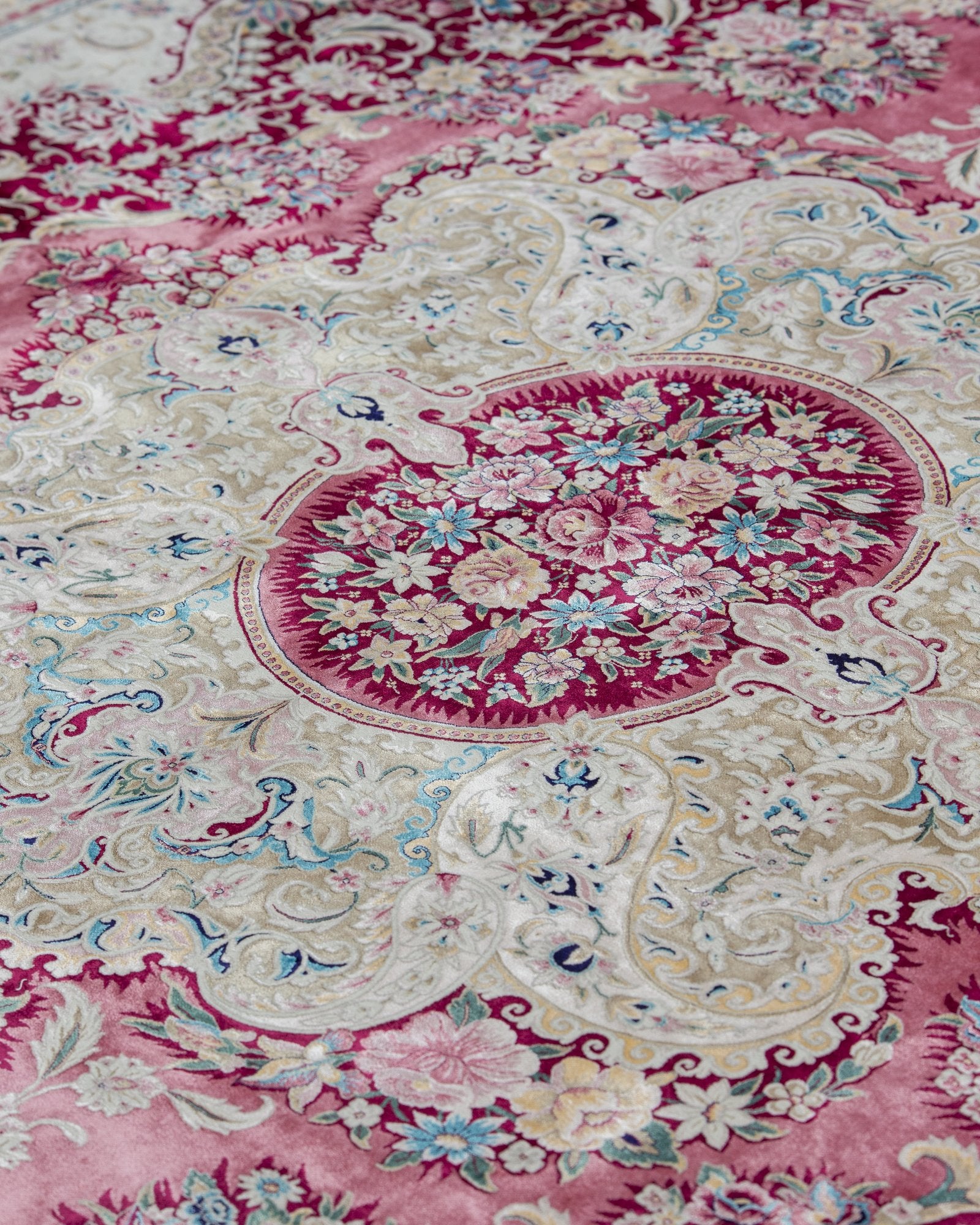 Roshanak Persian silk rug pile texture and sheen, rose pink 300 x 400 cm - Tabeer Homes Dubai