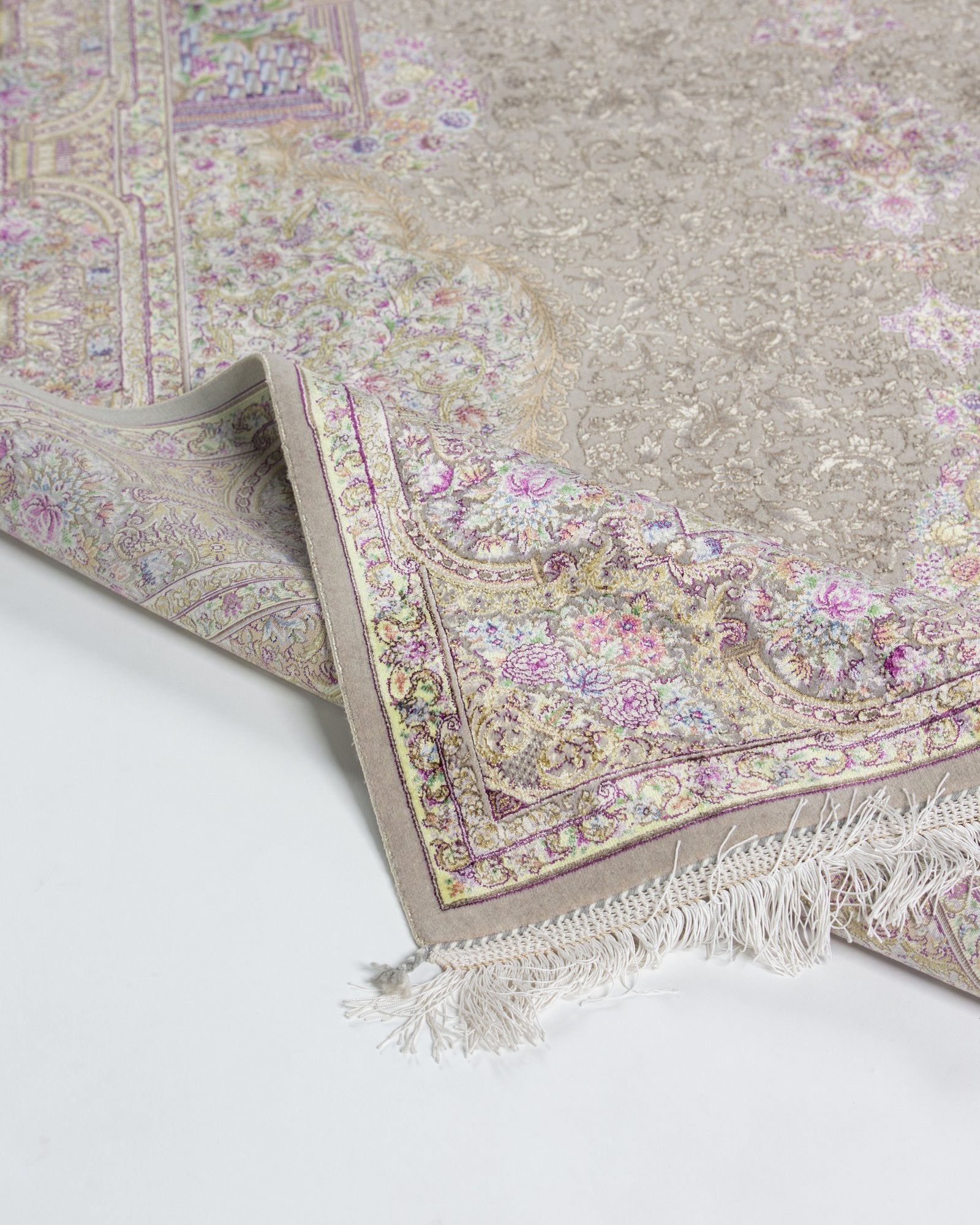 Sabina silk and wool carpet field pattern detail in champagne, 225 x 150 cm - Tabeer Homes Dubai