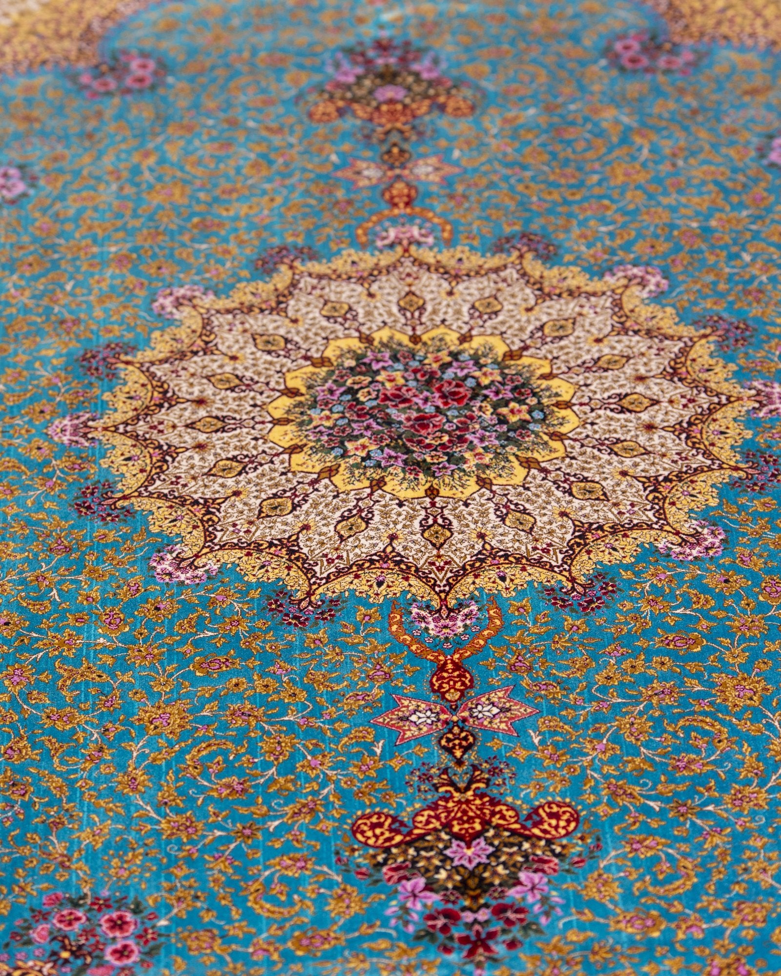 Thalia Persian silk carpet medallion close-up, teal 225x150 cm - Tabeer Homes Dubai