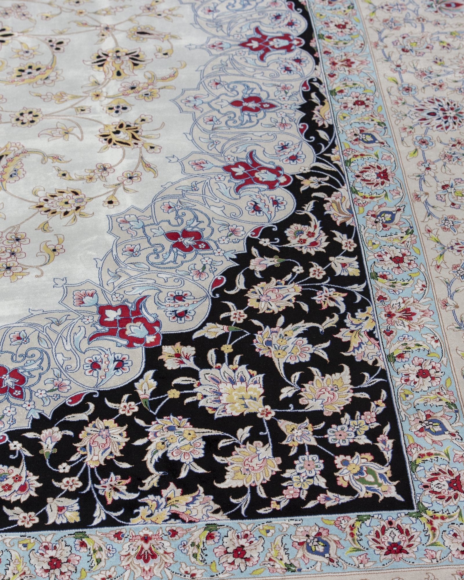 Yalda Persian silk rug centre medallion close-up, ivory and navy 300 x 400 cm - Tabeer Homes Dubai