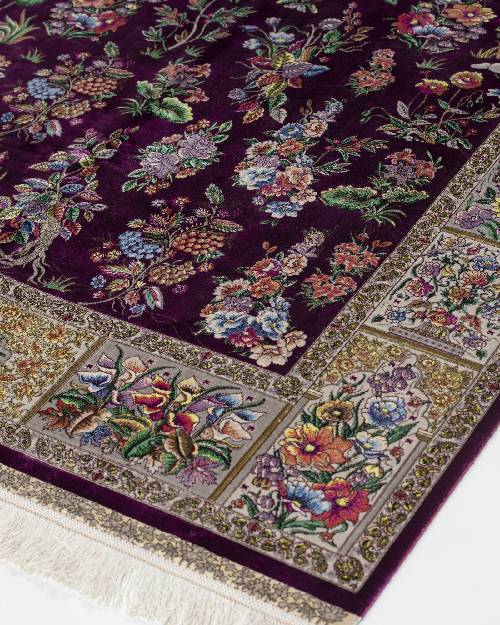 Yasmin Persian silk and wool carpet corner and fringe detail, purple 225x150 cm - Tabeer Homes Dubai