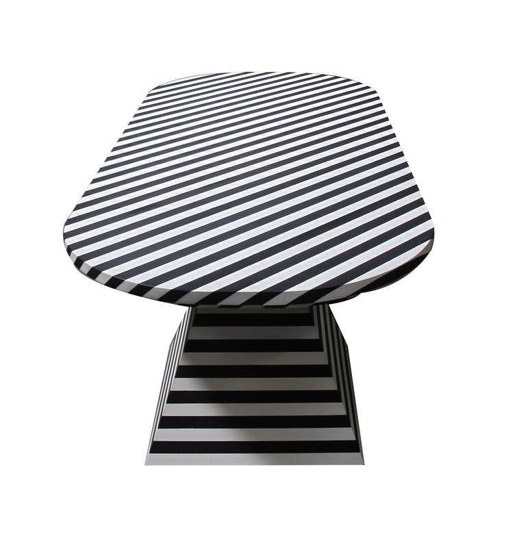 Erta Dining table in black and white bone inlay by tabeer homes
