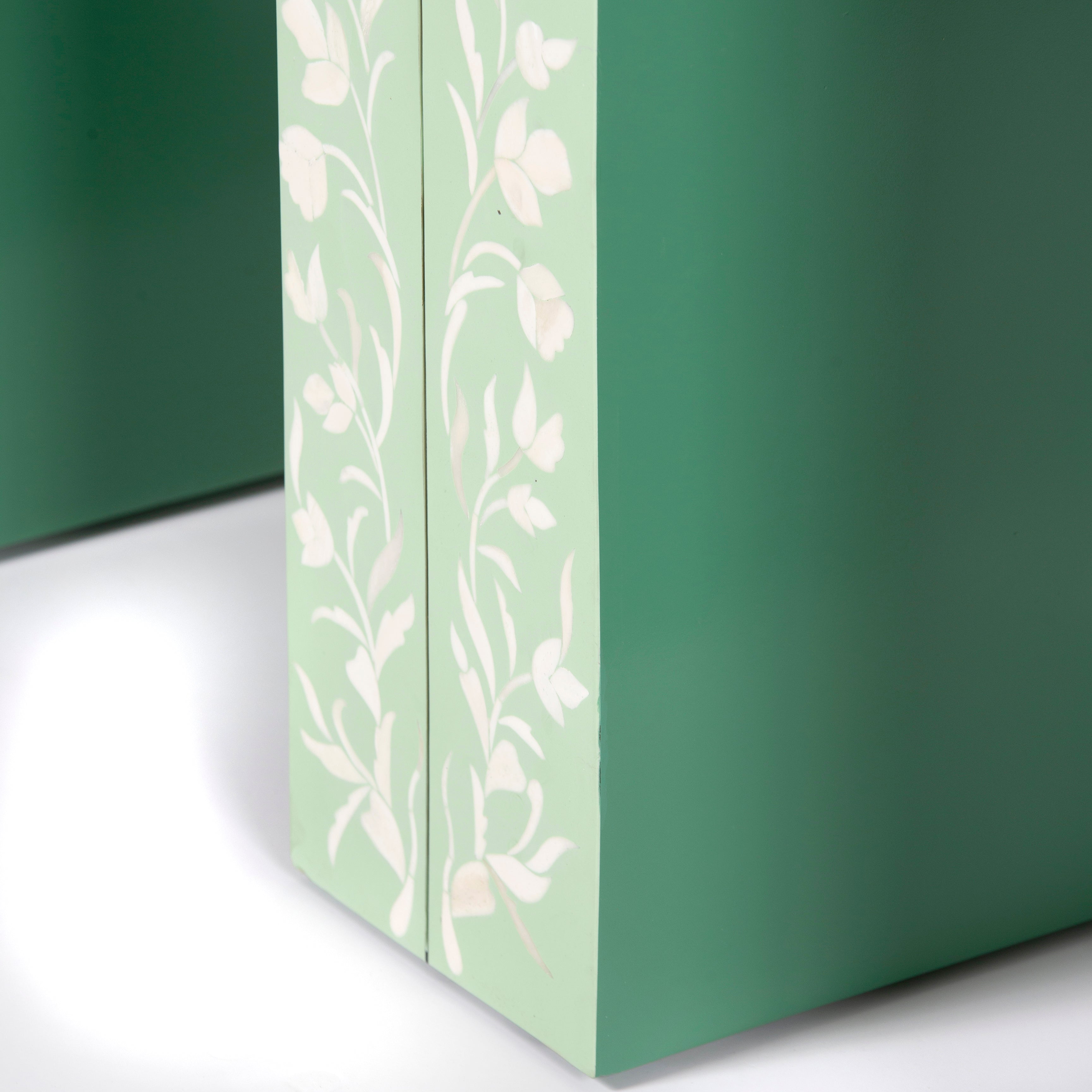 Rosetta Console - Green Bone Inlay