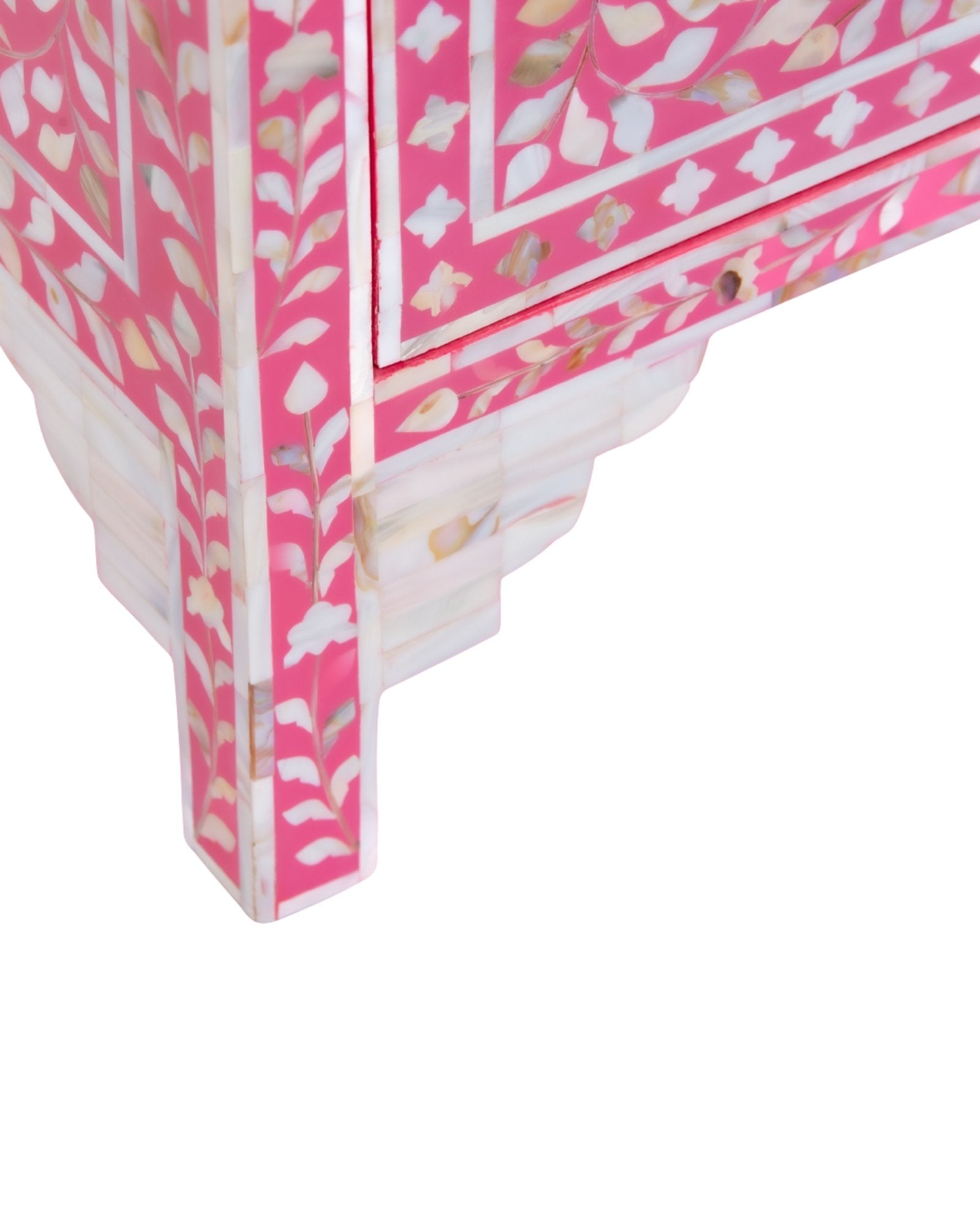 Beautifully handcrafted, pink mother of pearl chest of drawers featuring 4 drawers and crystal knobs for a soft & mesmerising interior space by Tabeer Homes.
