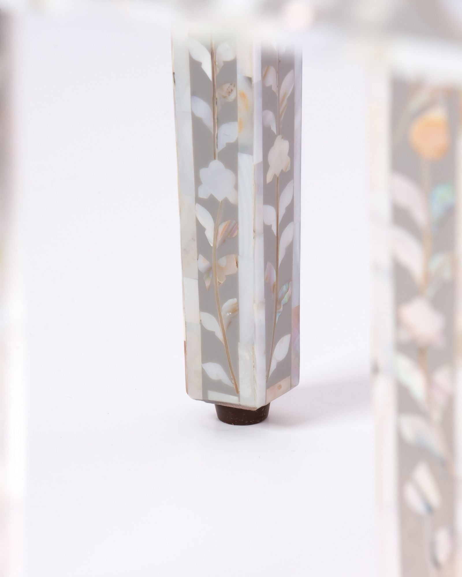 Iris Dresser Console & Stool - Pale Grey Mother of Pearl