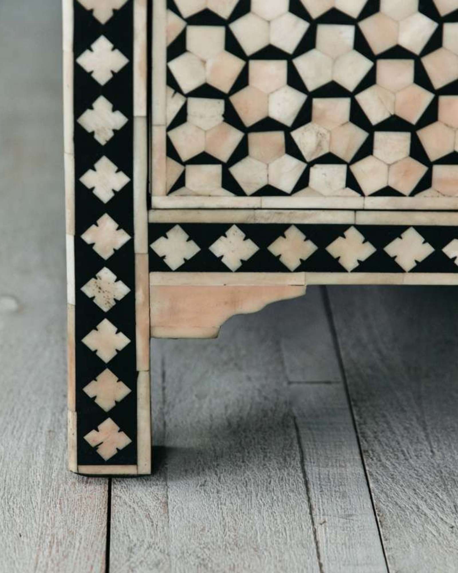 Vaan Chest of Drawers - Black & White Bone Inlay - Tabeer Homes