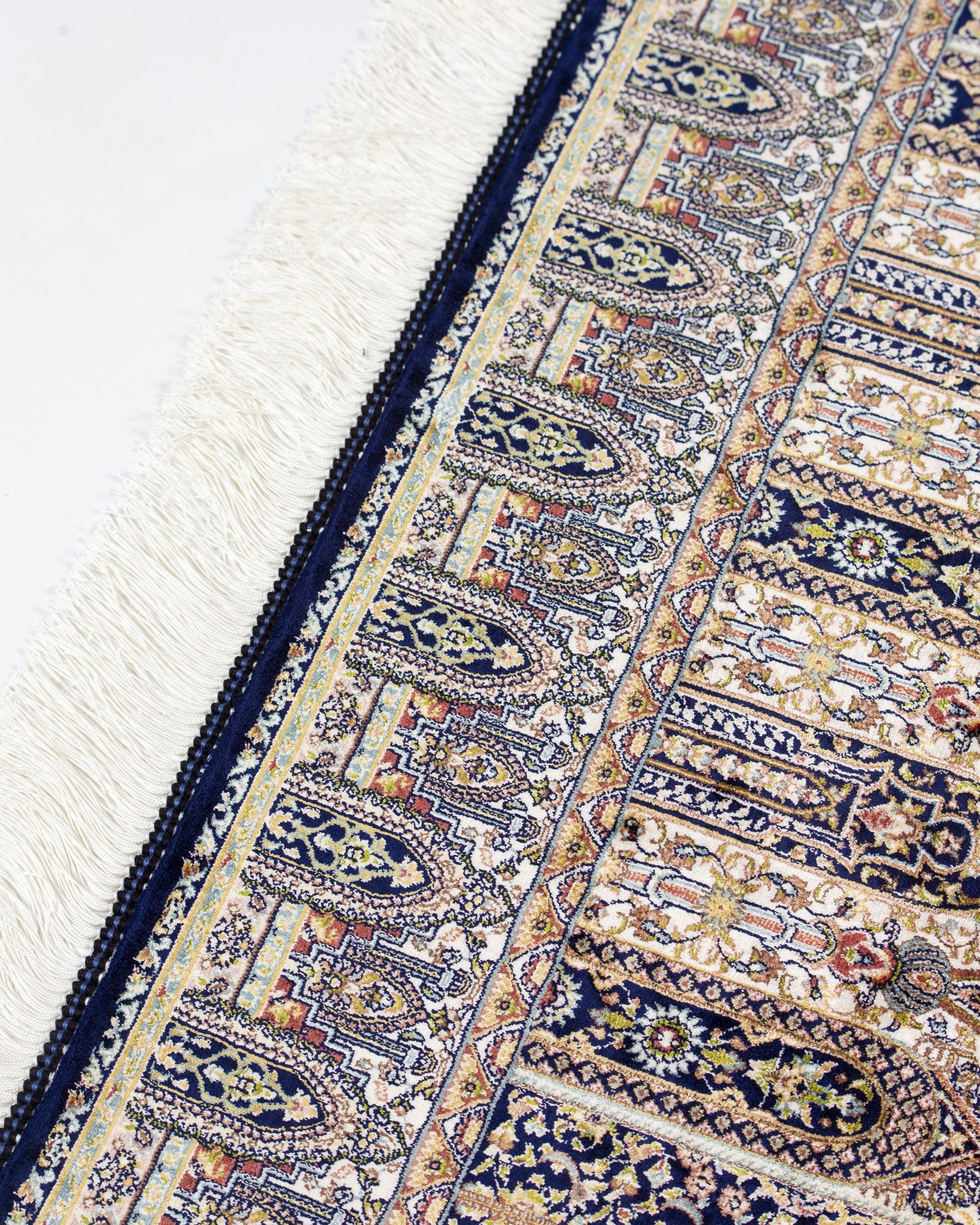 Reverse of the Anahita silk rug showing its fine weave