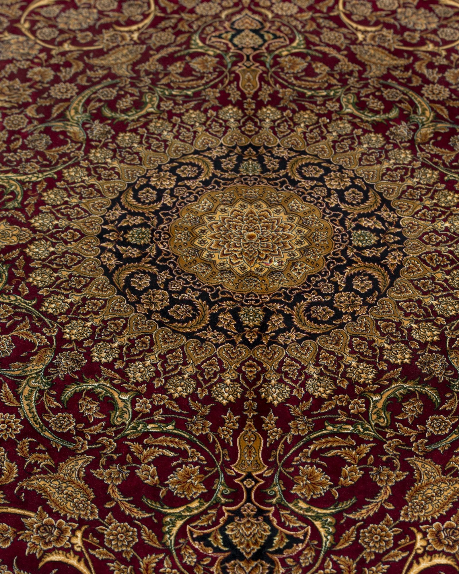 Ardeshir silk carpet border and corner detail in burgundy, 200 x 300 cm - Tabeer Homes Dubai