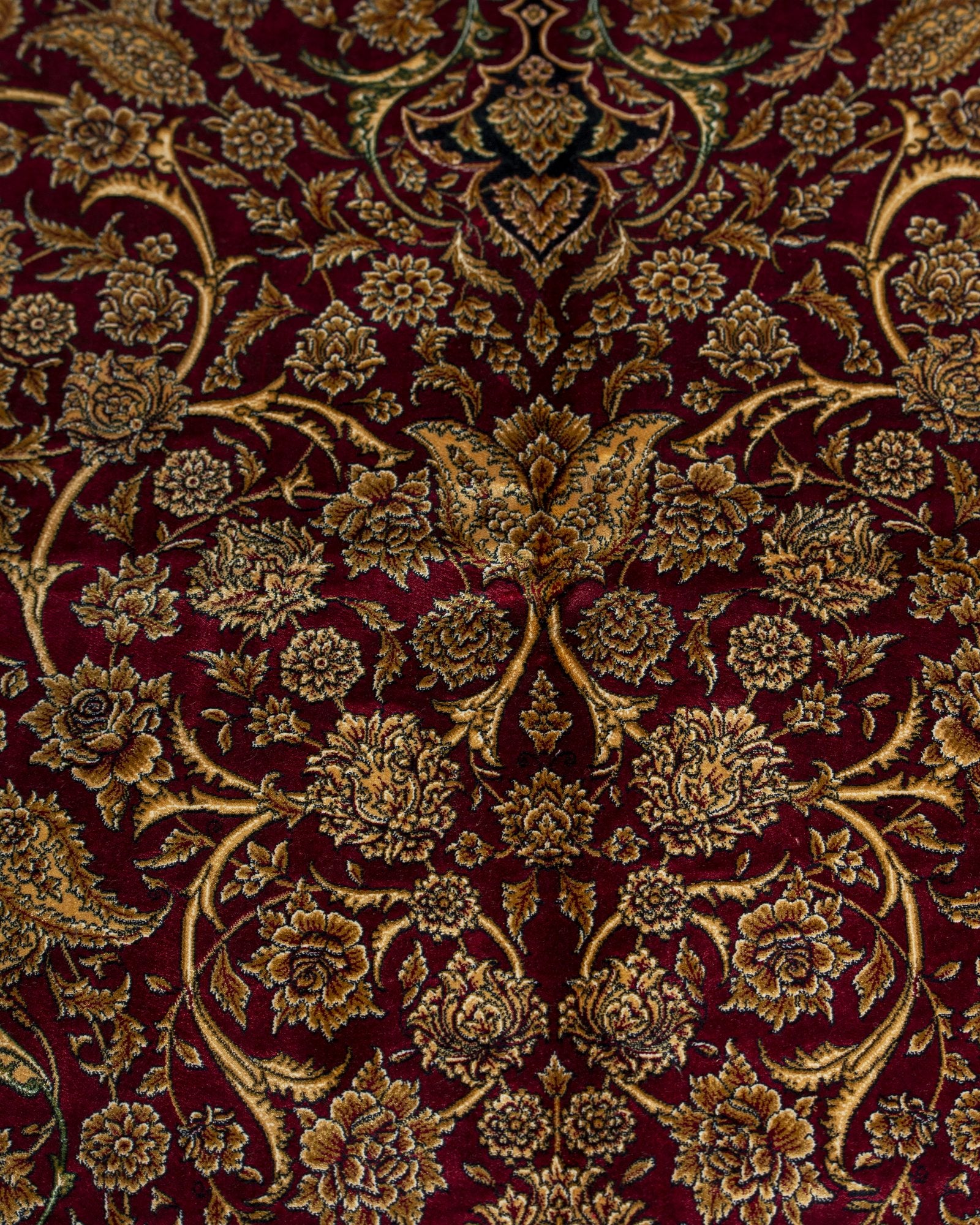 Ardeshir Persian silk rug pile texture and sheen, burgundy 200 x 300 cm - Tabeer Homes Dubai