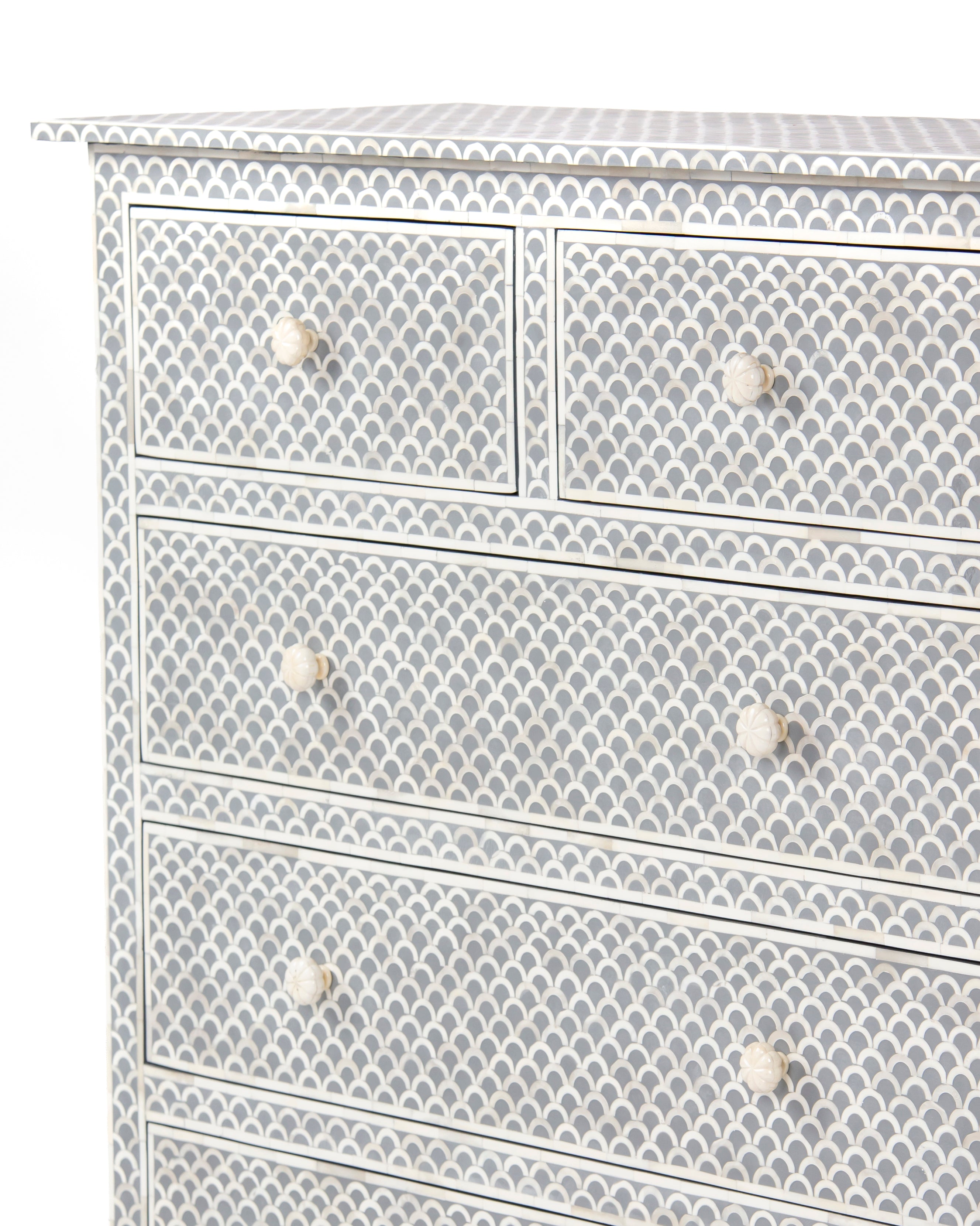 Upper drawers and fish scale bone inlay pattern on Basel chest