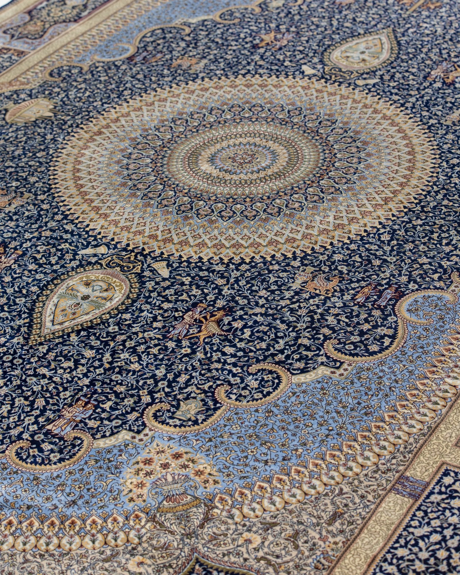 Behnaz silk carpet field pattern detail in cornflower blue, 200 x 300 cm - Tabeer Homes Dubai