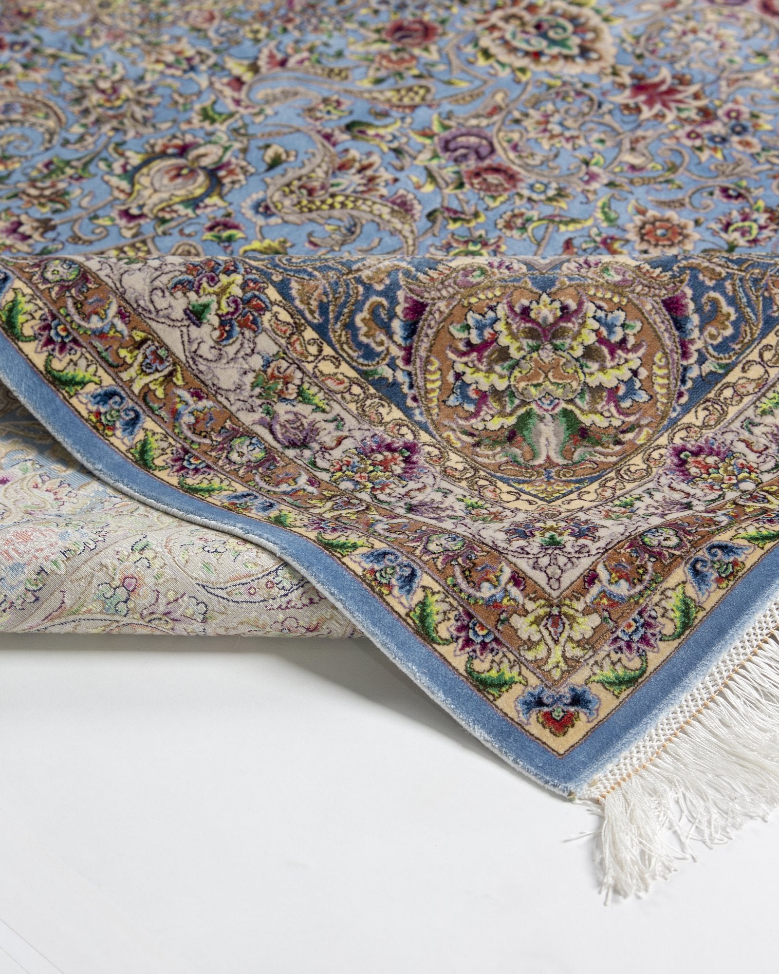 Bianca silk and wool carpet knot density and detail, pearl grey 200 x 300 cm - Tabeer Homes Dubai