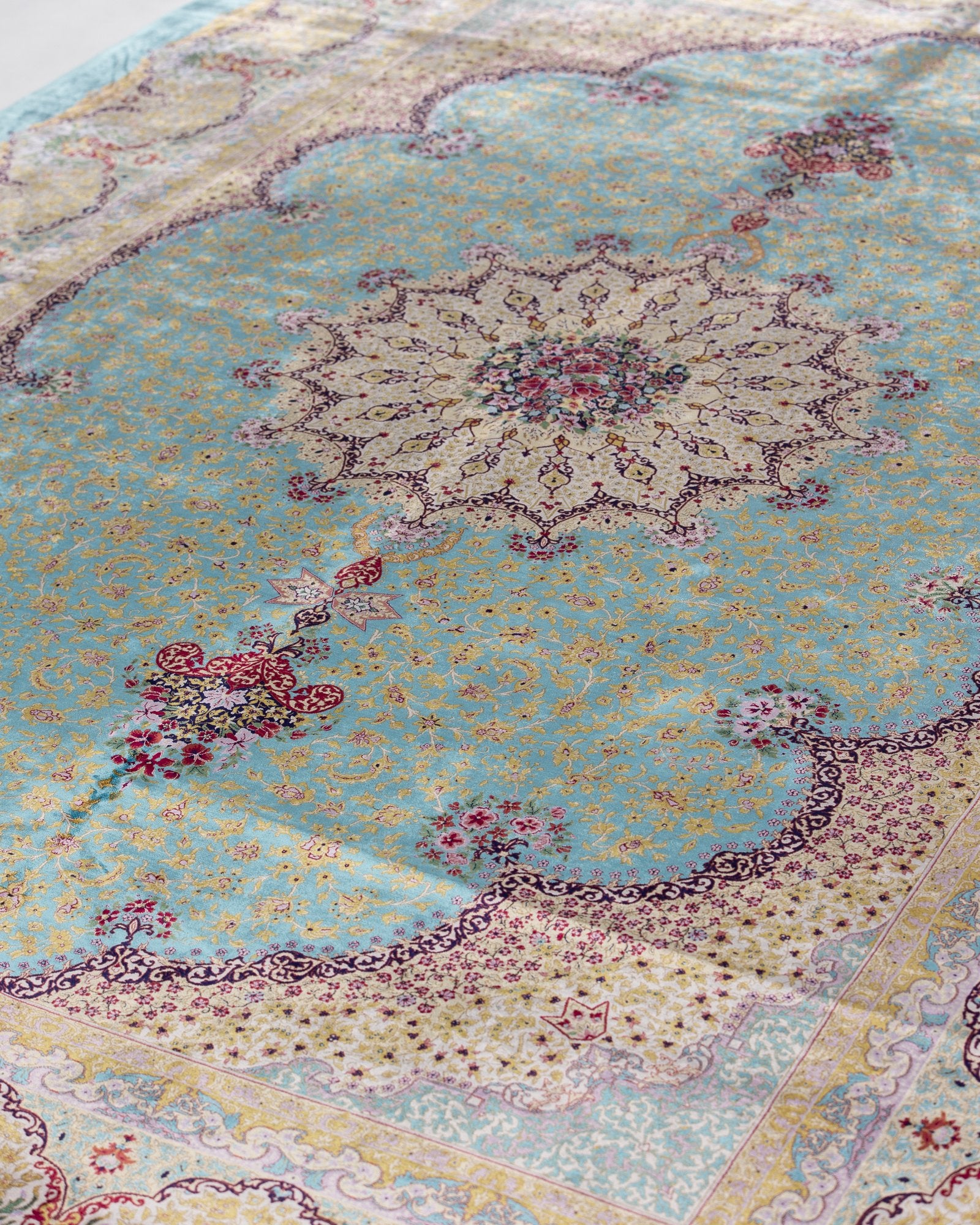 Camilla Persian silk rug fringe and selvedge detail, aqua blue 200 x 300 cm - Tabeer Homes Dubai