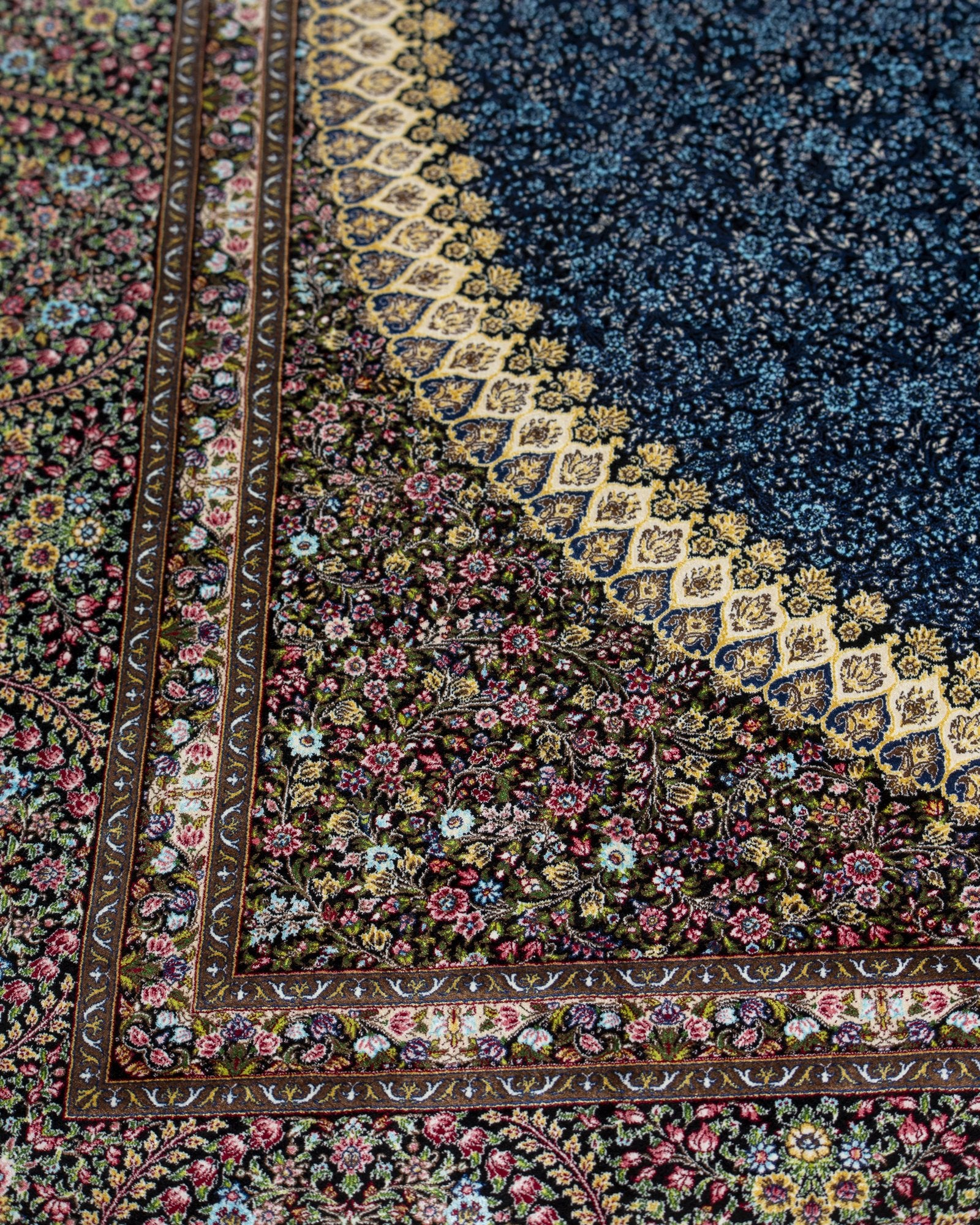 Cassia silk carpet border and corner detail in chocolate brown, 200 x 300 cm - Tabeer Homes Dubai
