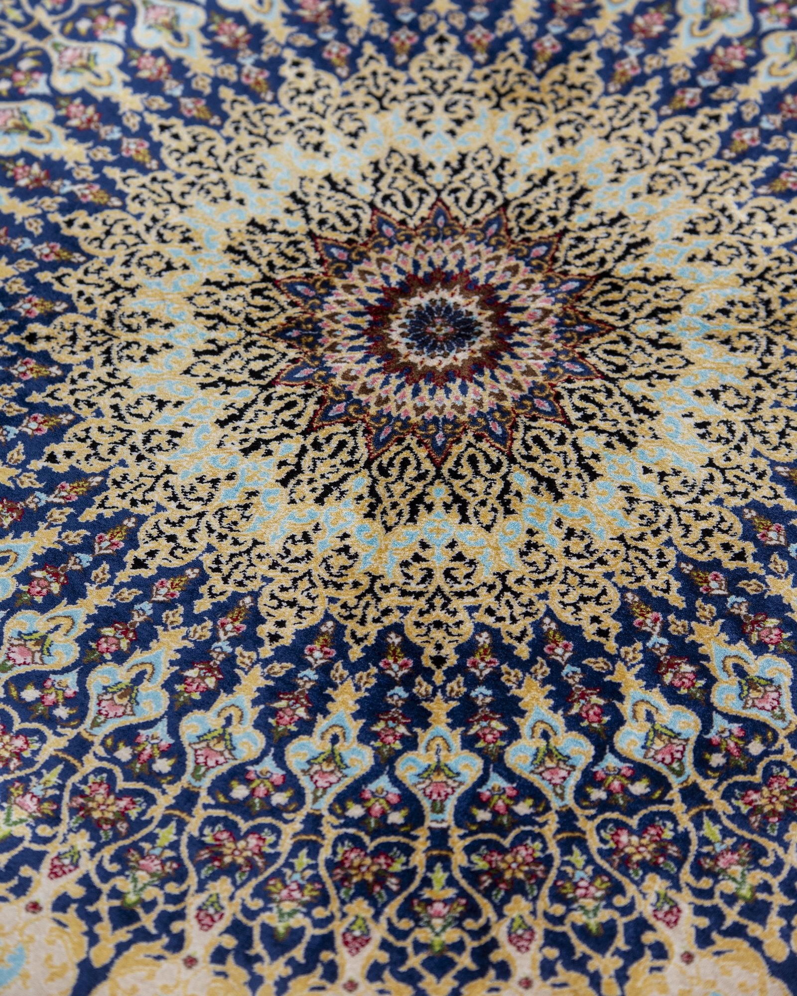 Cassia Persian silk rug fringe and selvedge detail, chocolate brown 200 x 300 cm - Tabeer Homes Dubai