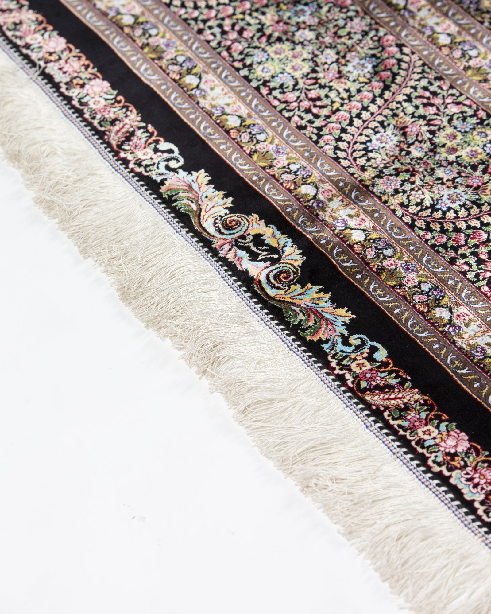 Cassia silk carpet field pattern detail in chocolate brown, 200 x 300 cm - Tabeer Homes Dubai