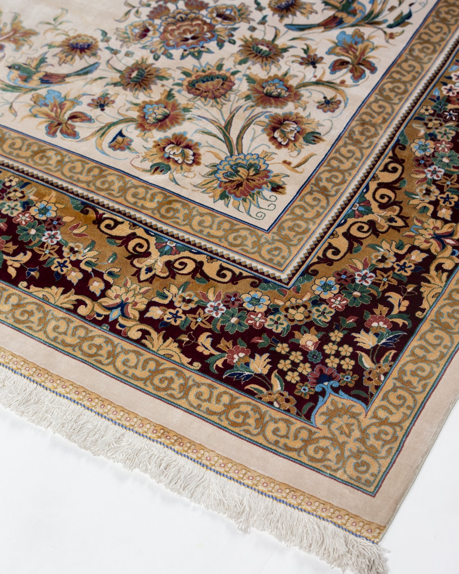 Damaris Persian silk rug fringe and selvedge detail, ivory 200 x 300 cm - Tabeer Homes Dubai