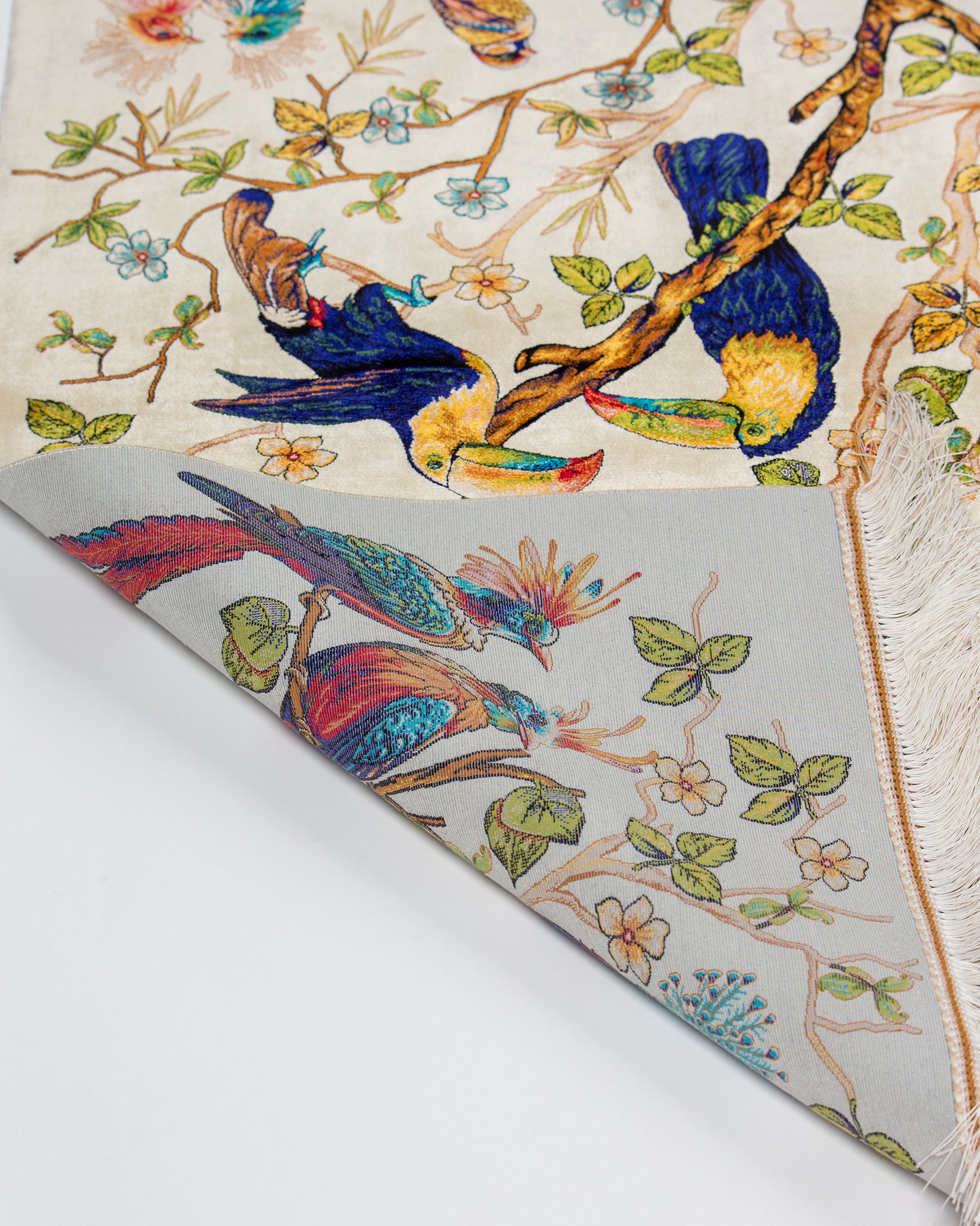 Border and fringe of the Firdaus silk rug