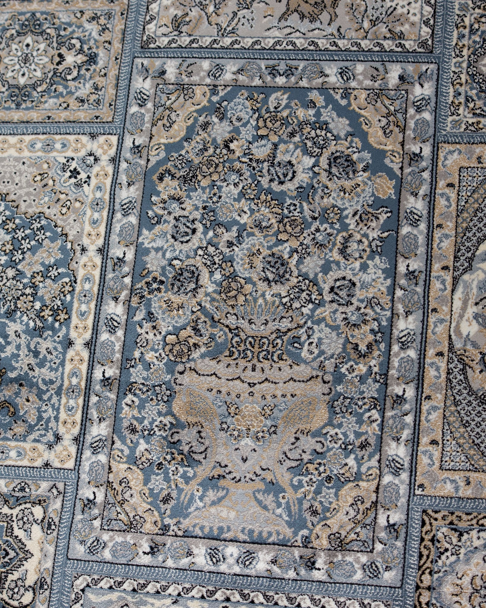 Border detail of the Golestan silk rug