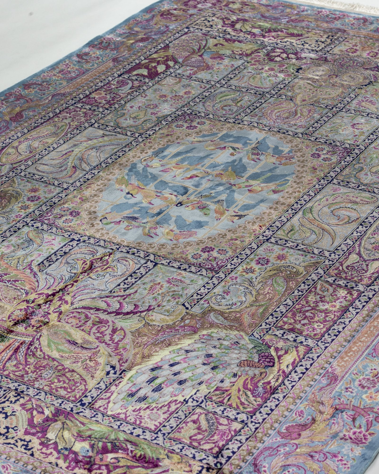 Golzar Persian silk and wool carpet reverse and selvedge detail, lavender 225x150 cm - Tabeer Homes Dubai