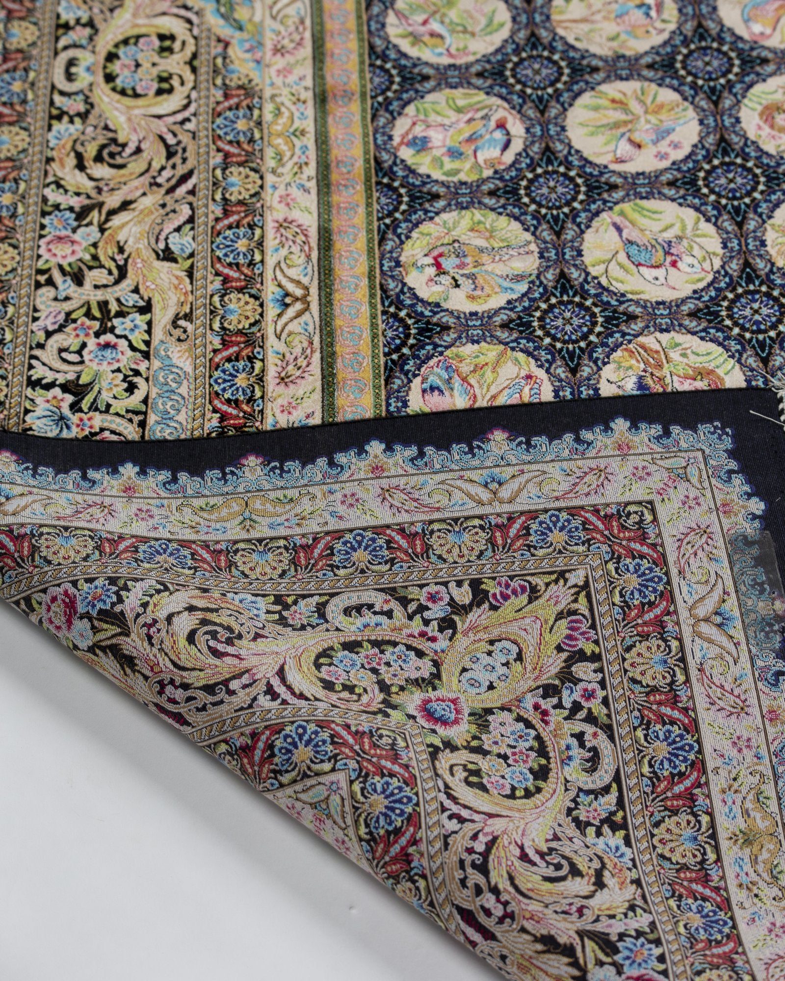 Homa silk carpet spandrel and guard border in black and gold, 200 x 300 cm - Tabeer Homes Dubai
