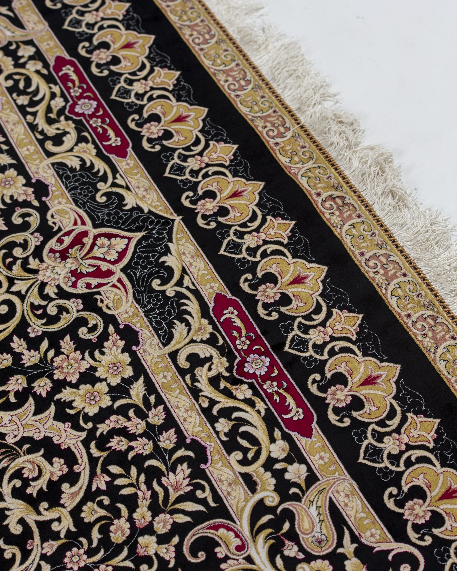 Isolde Persian silk rug fringe and selvedge detail, black and gold 200 x 300 cm - Tabeer Homes Dubai