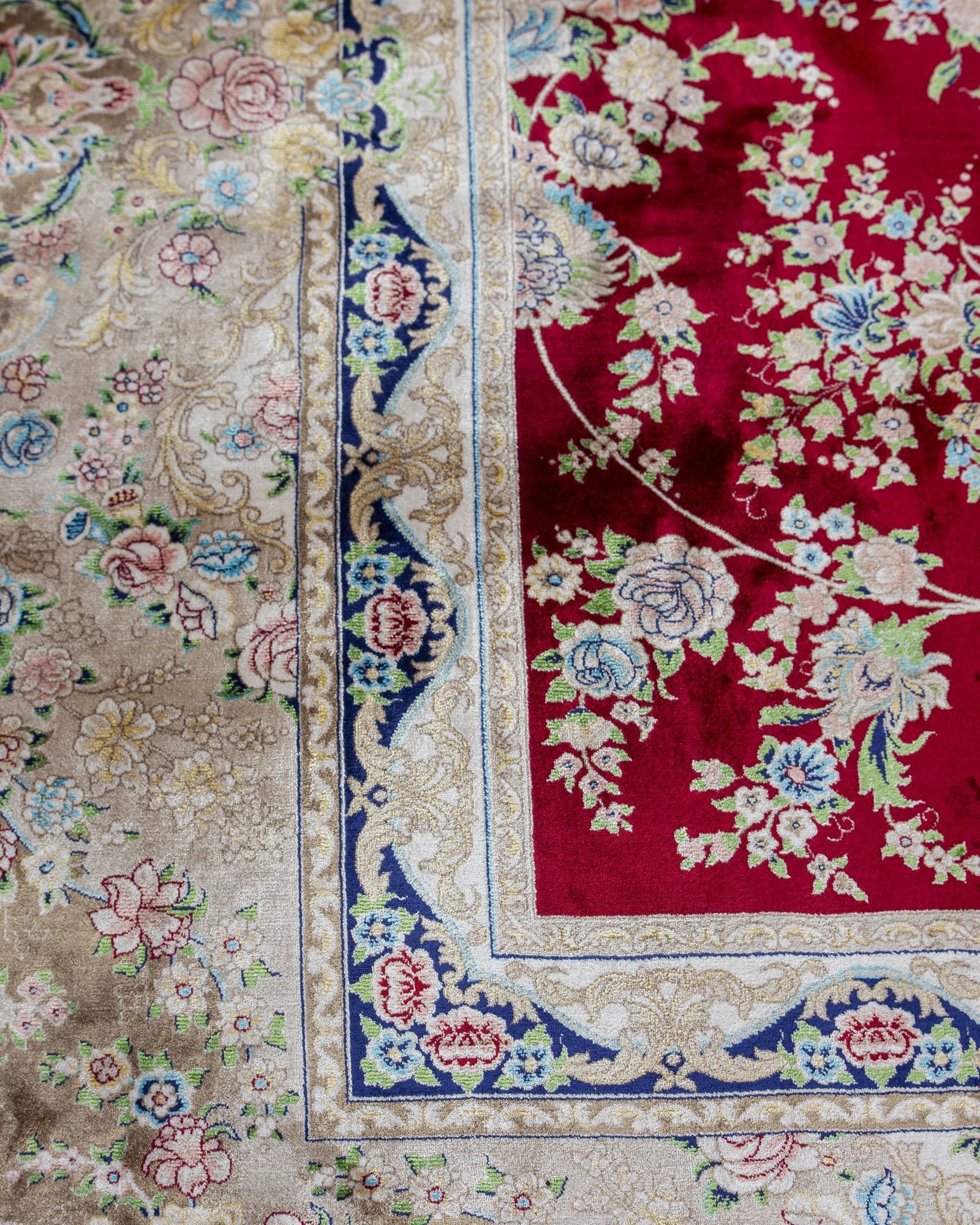 Octavia silk carpet draped fold showing silk lustre, deep red 300 x 400 cm - Tabeer Homes Dubai