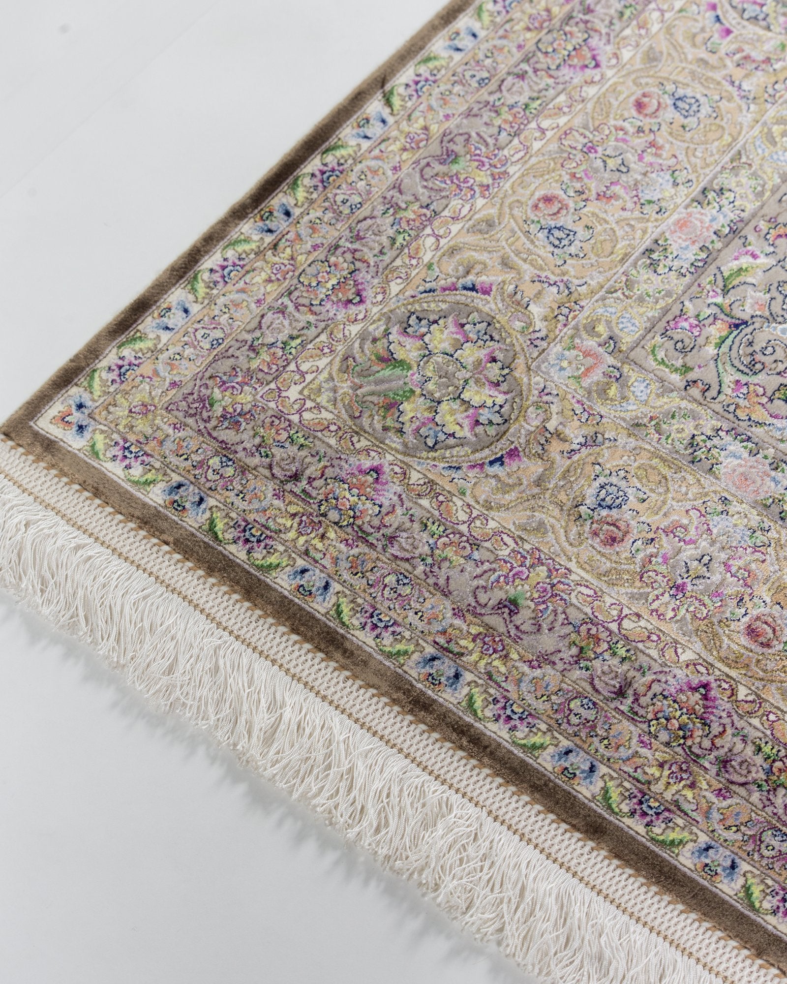 Perla Persian silk and wool carpet corner and fringe detail, taupe 225x150 cm - Tabeer Homes Dubai