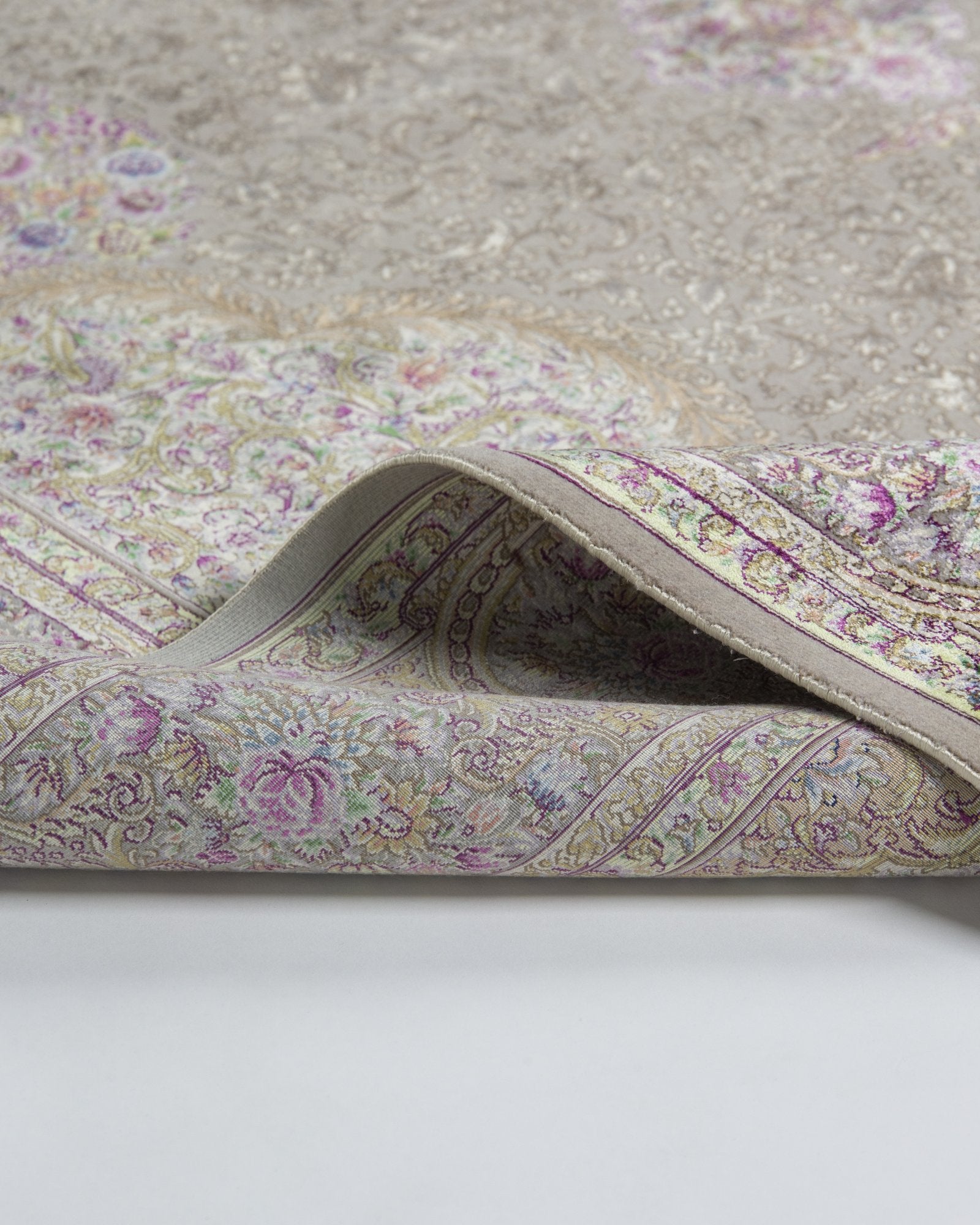 Sabina Persian silk and wool rug edge binding and back detail, champagne 225 x 150 cm - Tabeer Homes Dubai