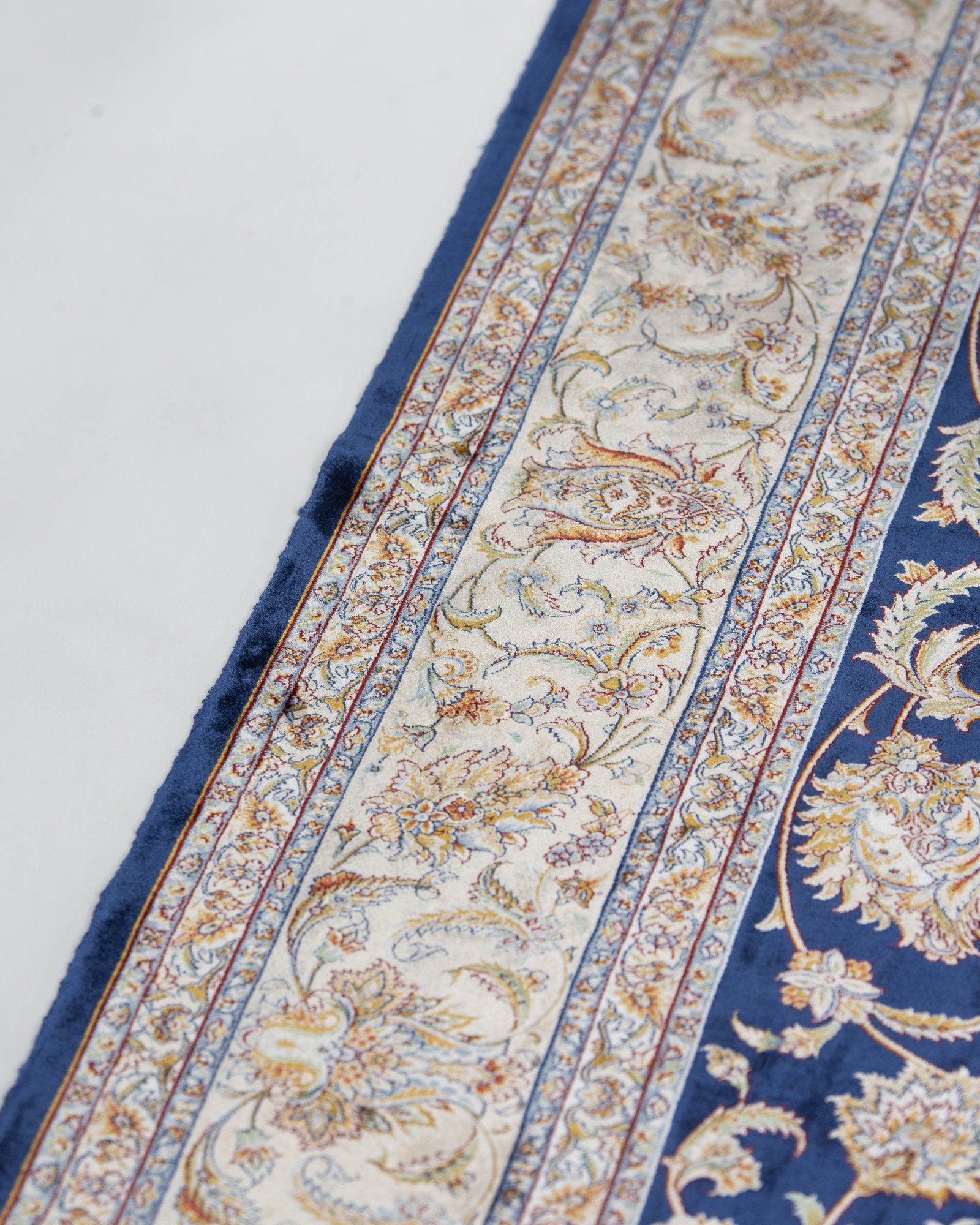 Sapphira Persian silk carpet medallion close-up, royal blue 225x150 cm - Tabeer Homes Dubai