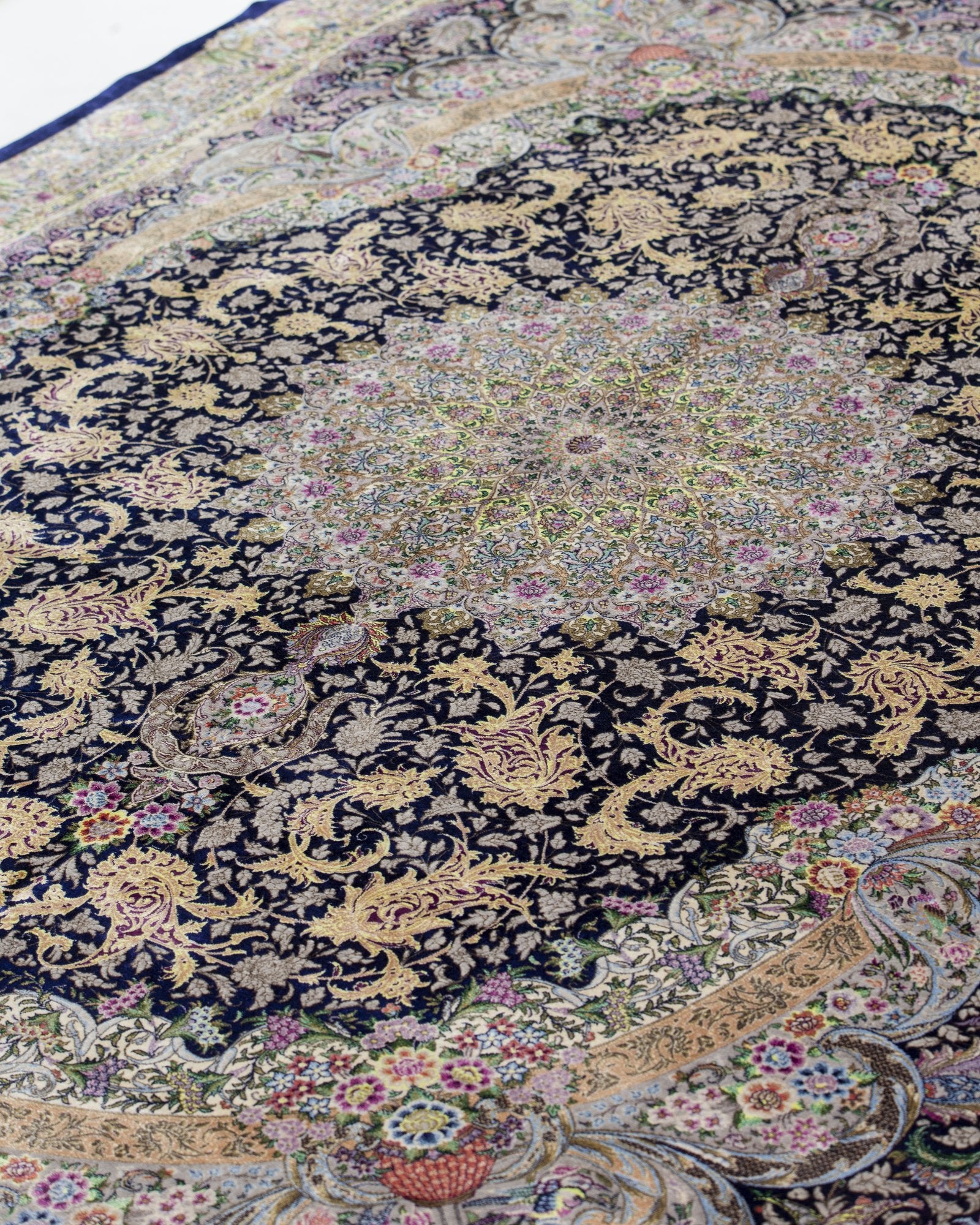 Shahrzad Persian silk and wool rug fringe and selvedge detail, navy blue 200 x 300 cm - Tabeer Homes Dubai