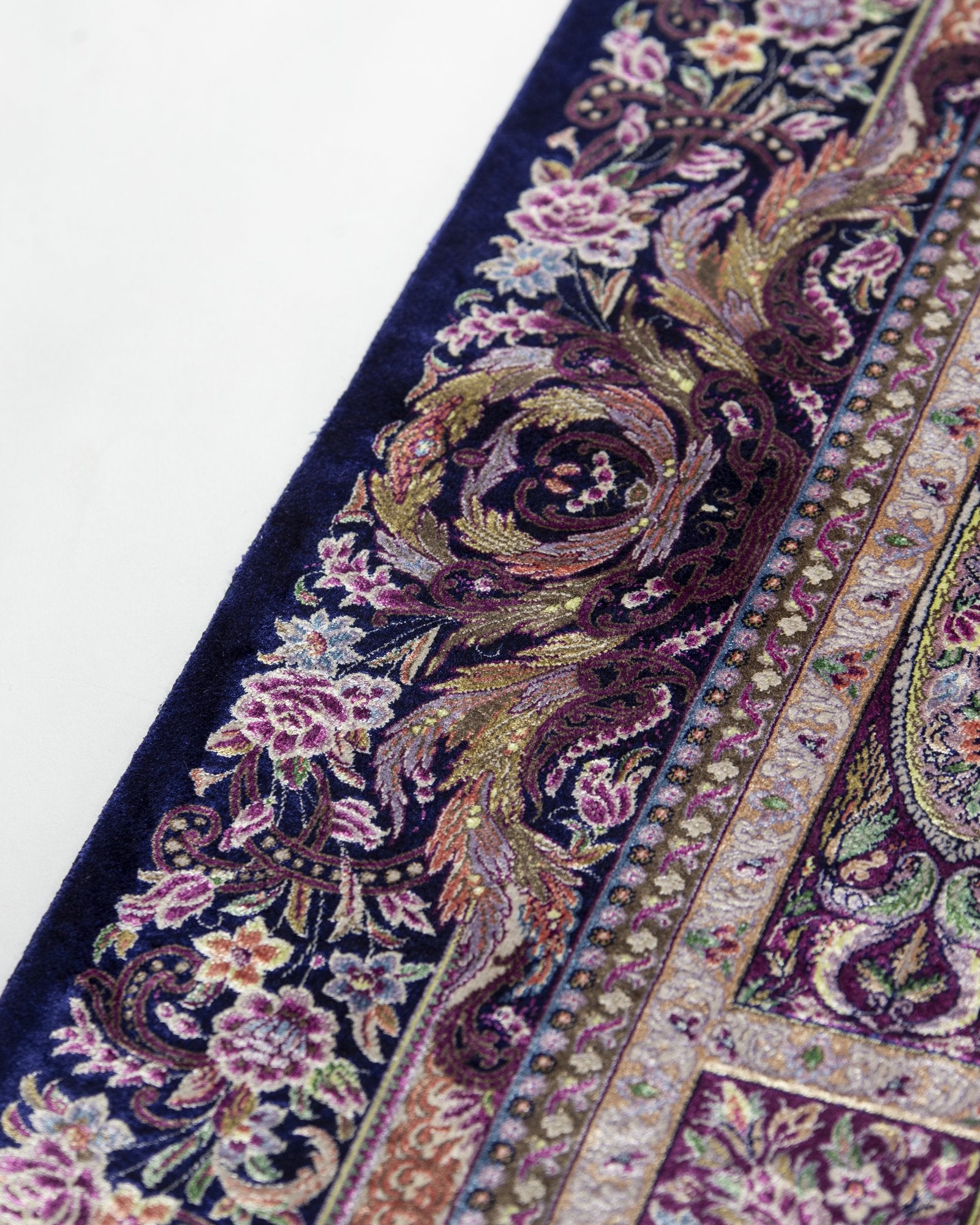 Simorgh Persian silk and wool carpet pile texture close-up, ivory 225x150 cm - Tabeer Homes Dubai