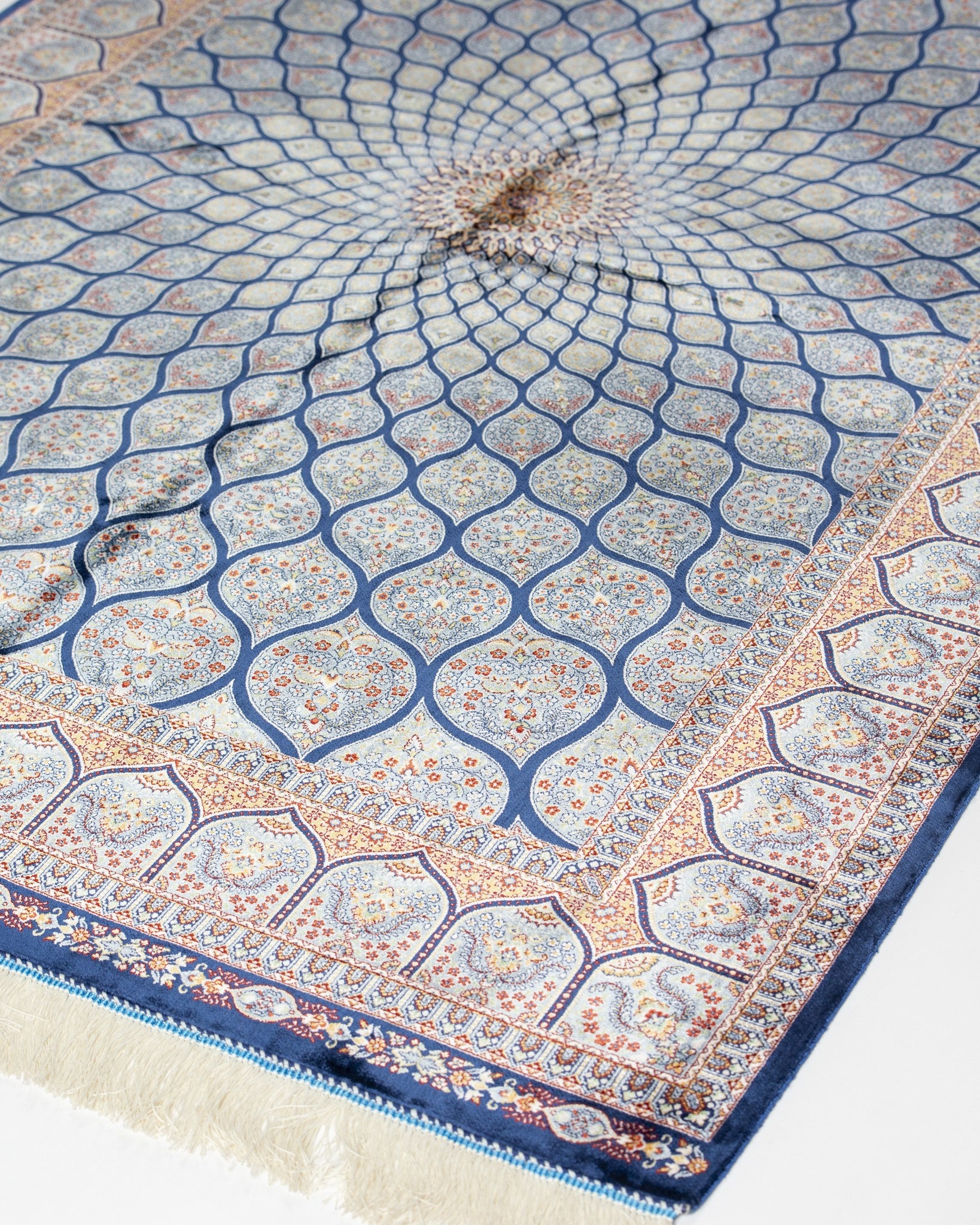 Tavoos silk rug sunburst with fringed end