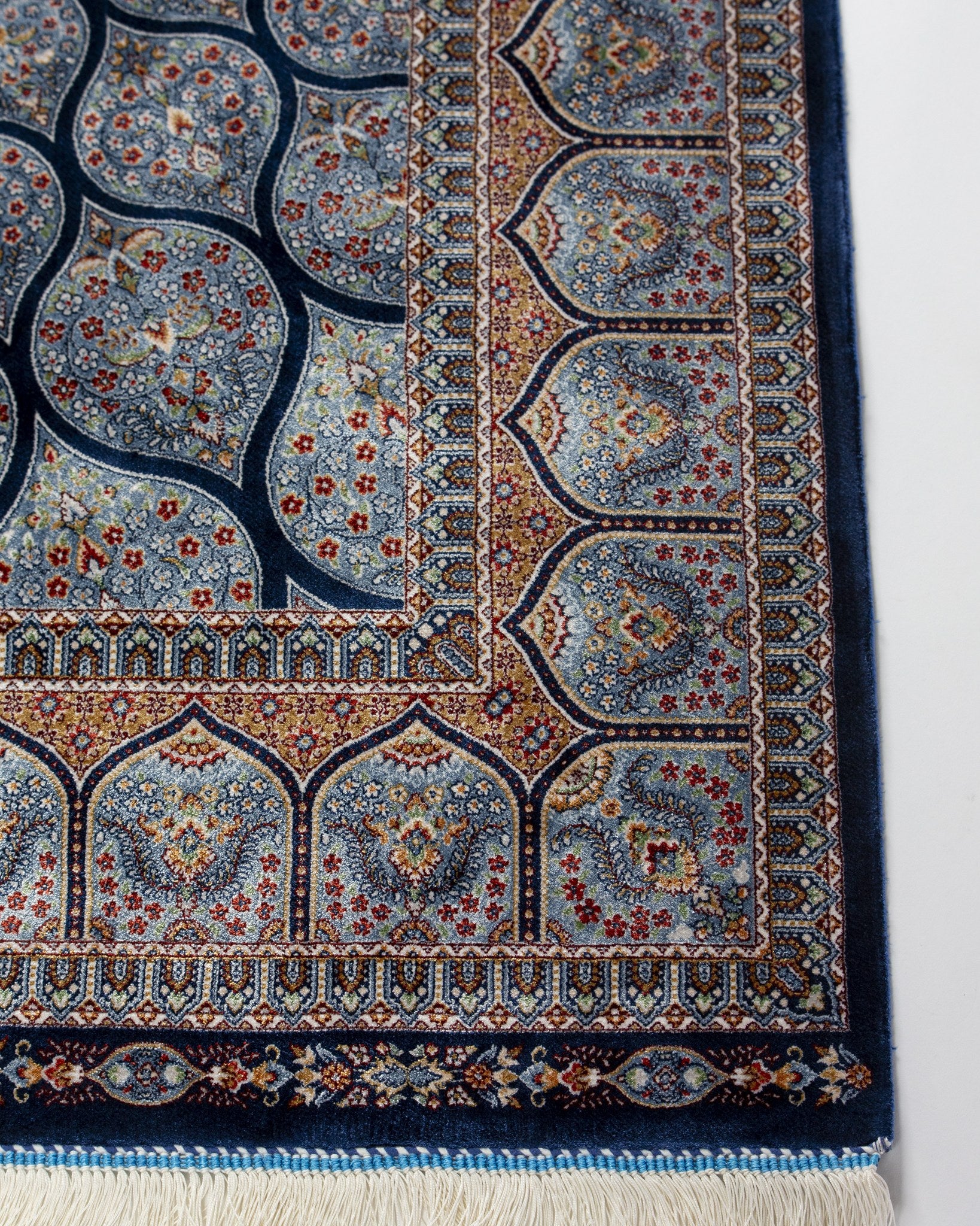Border pattern of the Tavoos silk rug