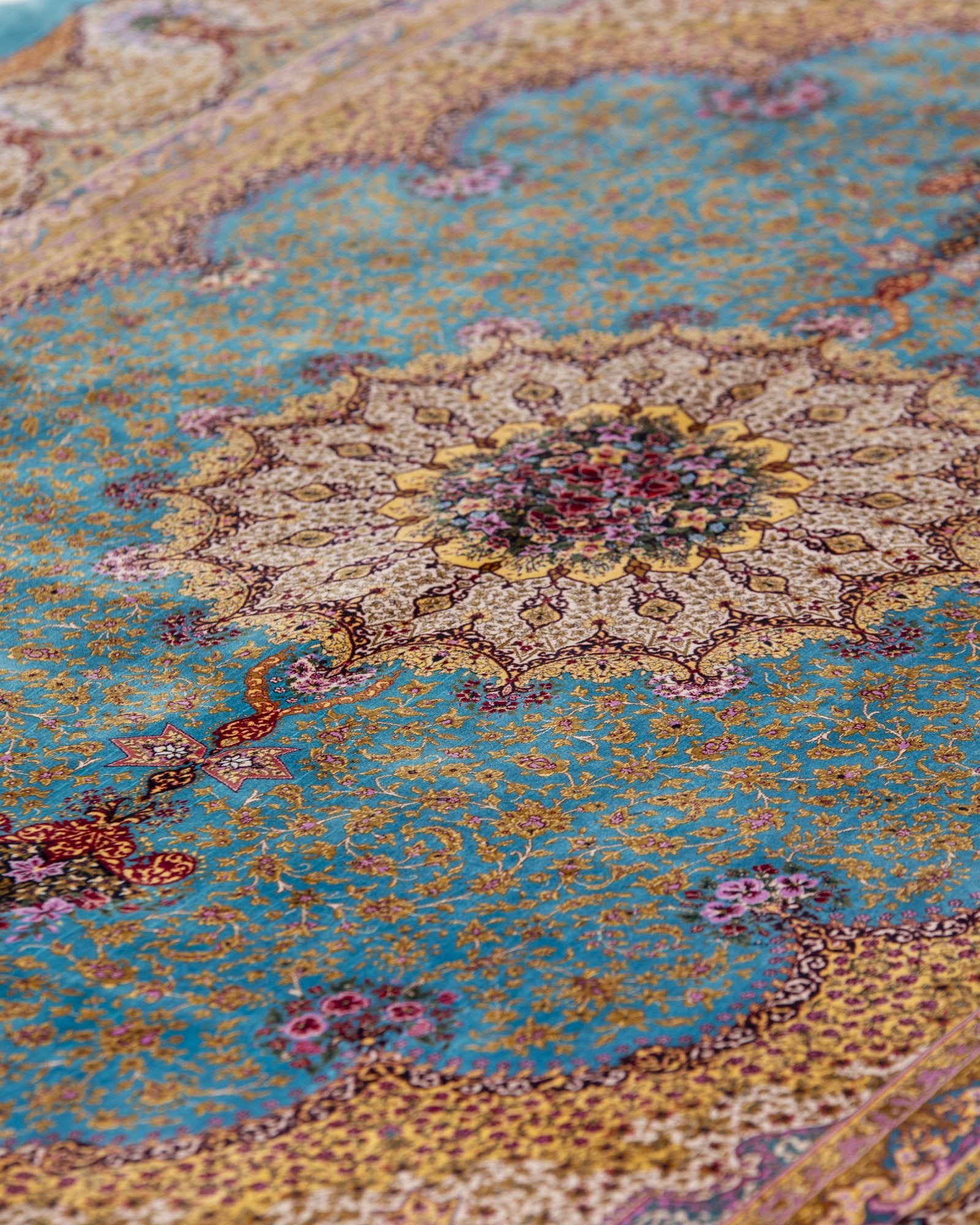 Thalia Persian silk carpet corner and fringe detail, teal 225x150 cm - Tabeer Homes Dubai