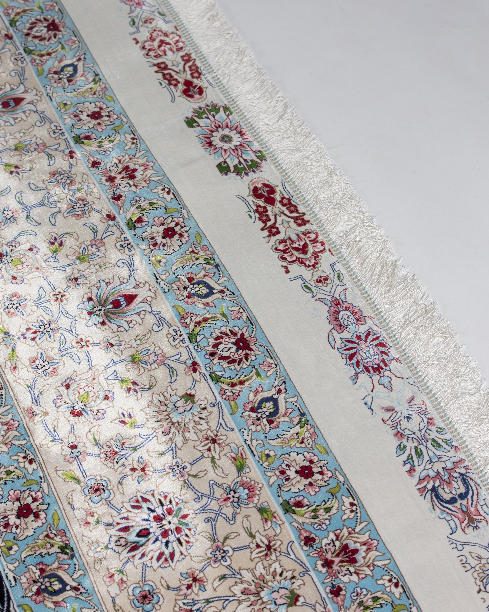 Yalda Persian silk rug fringe and selvedge detail, ivory and navy 300 x 400 cm - Tabeer Homes Dubai