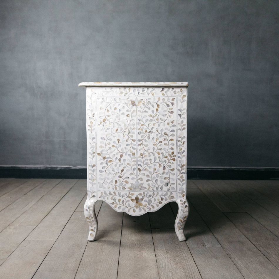 Caprera Chest of Drawers - White Mother of Pearl